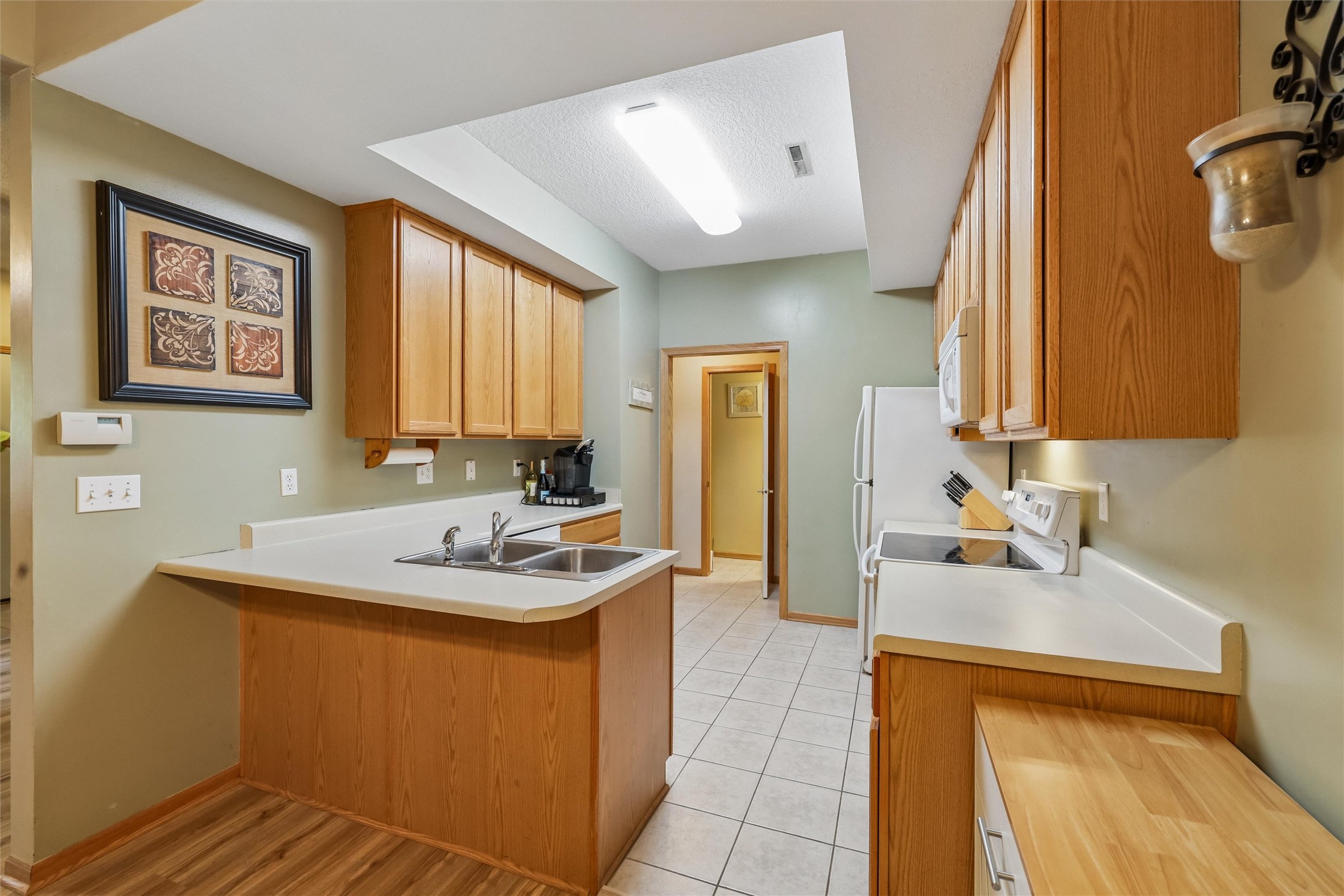 1153 S 52nd Street 1407 Property Photo 6