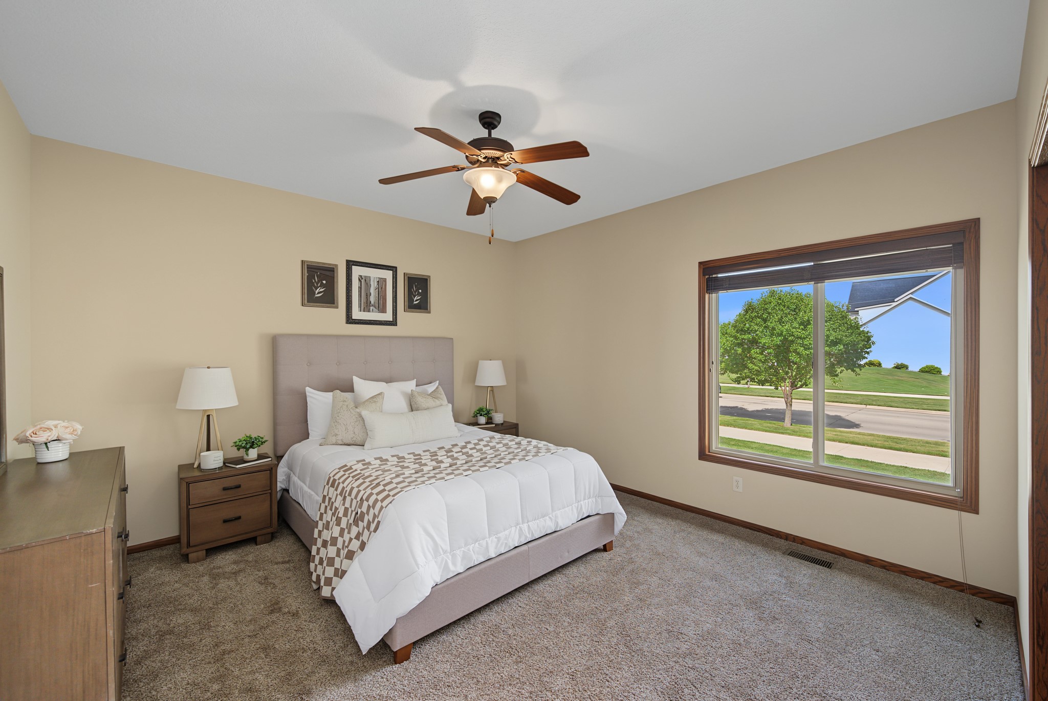 805 Nw Reinhart Drive Property Photo 10