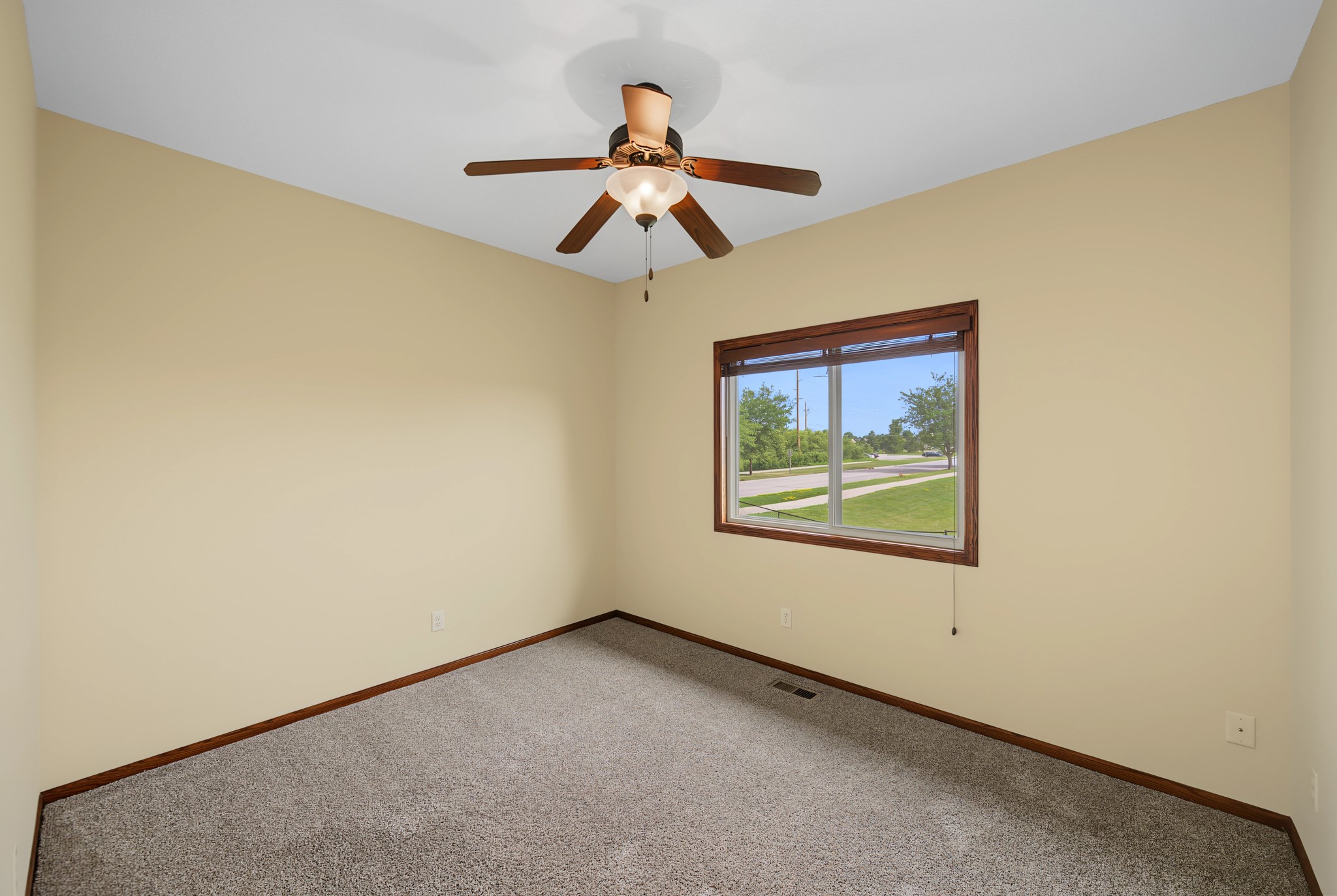 805 Nw Reinhart Drive Property Photo 18