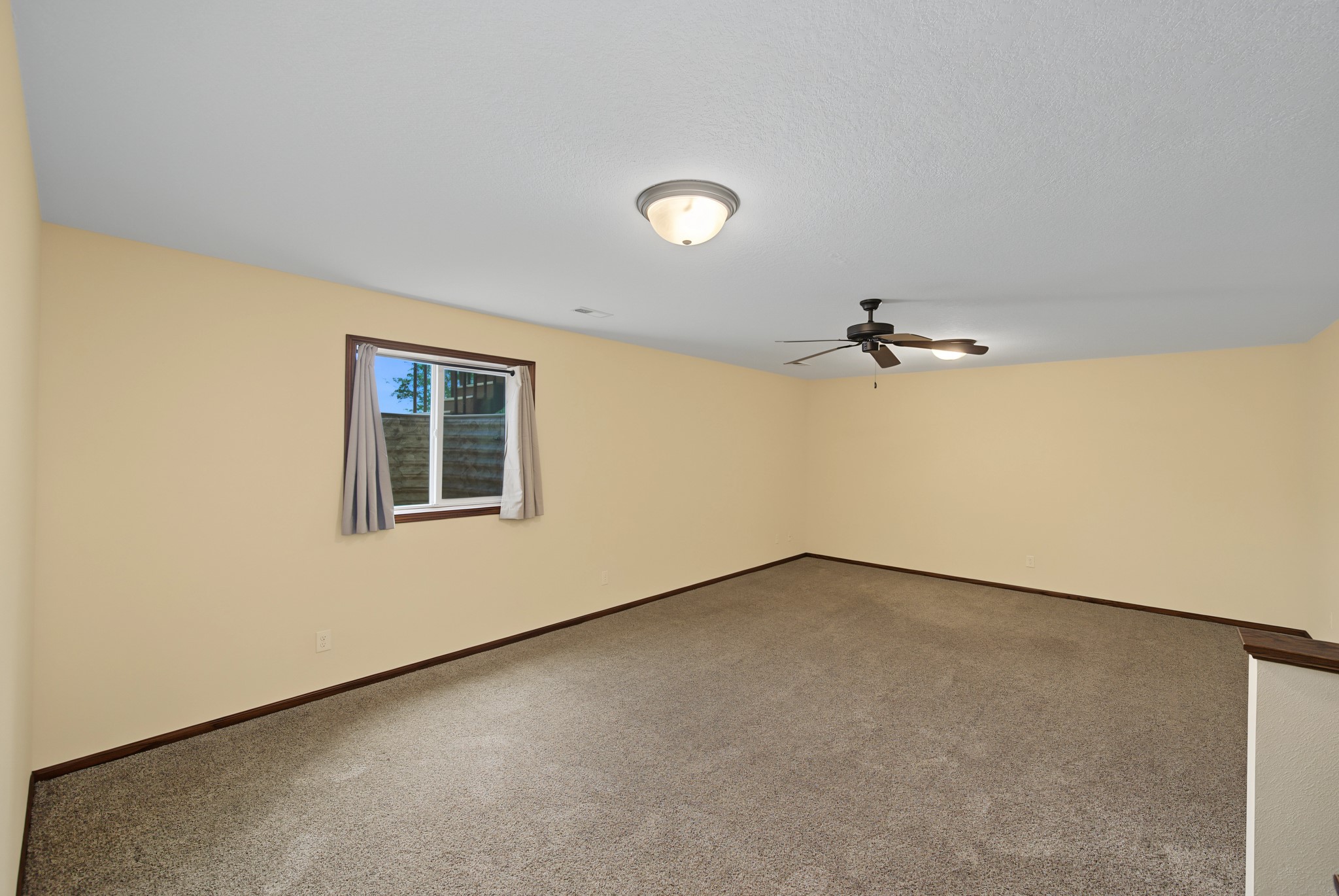 805 Nw Reinhart Drive Property Photo 20