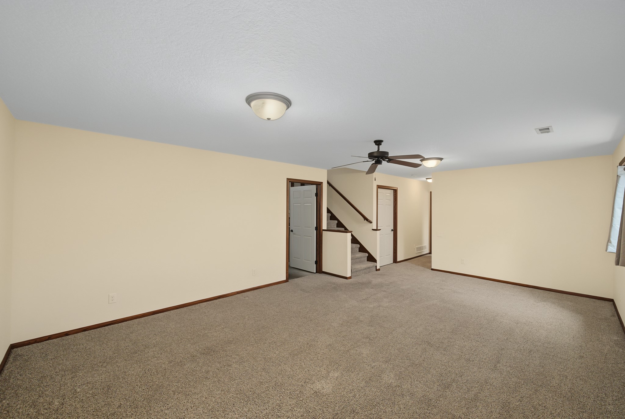 805 Nw Reinhart Drive Property Photo 21
