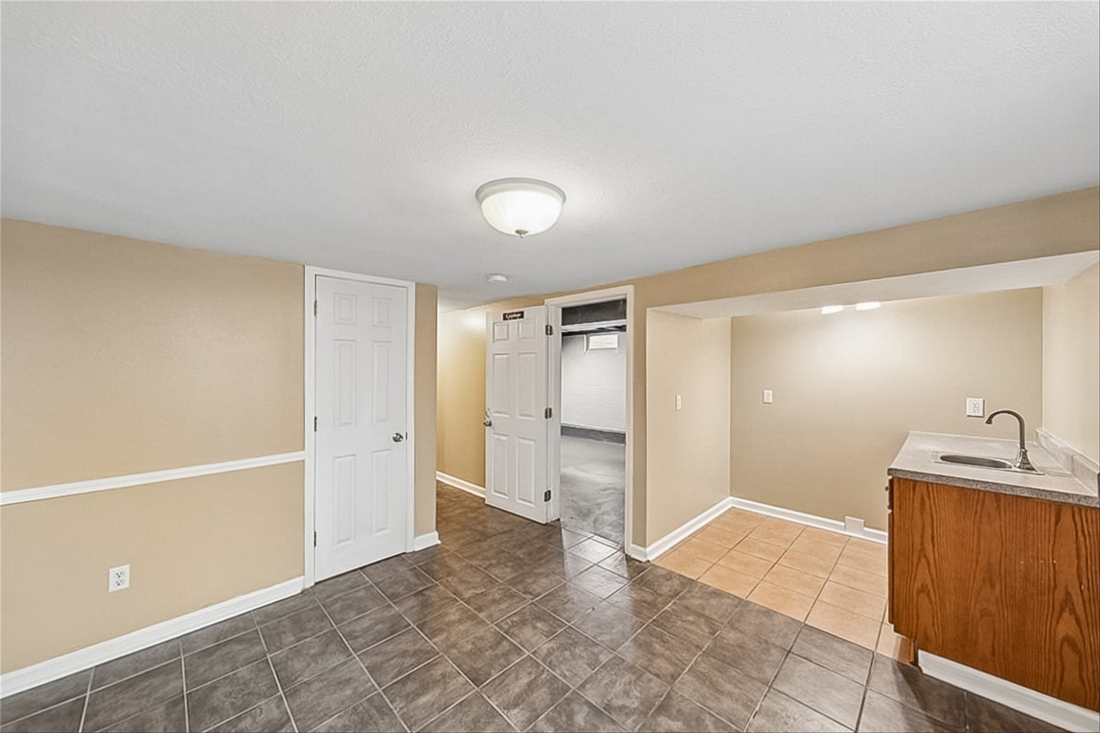 404 4th Street Property Photo 12