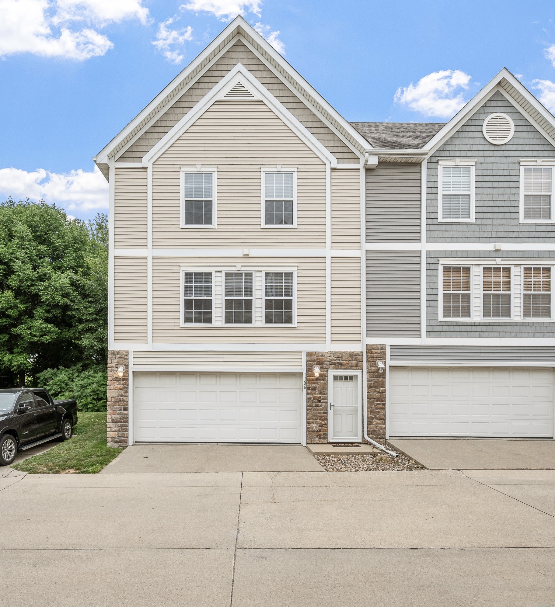 1106 Fieldstone Lane Property Photo 1