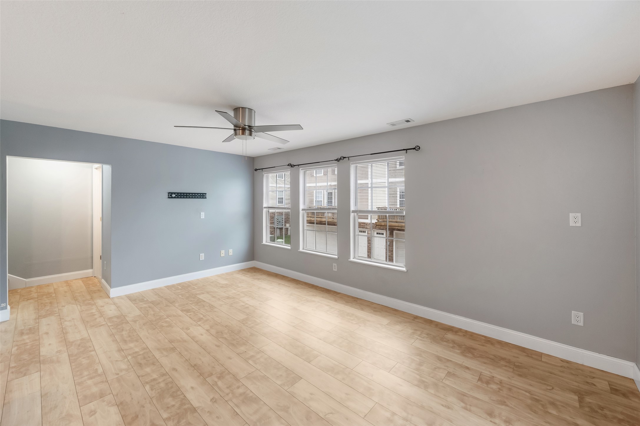 1106 Fieldstone Lane Property Photo 3