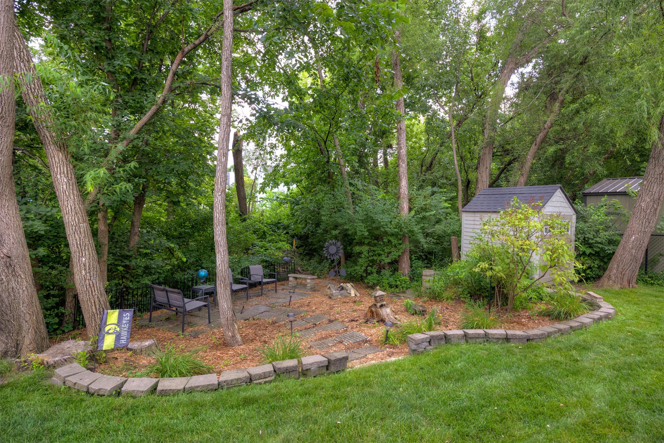 9812 Brookview Drive Property Photo 5