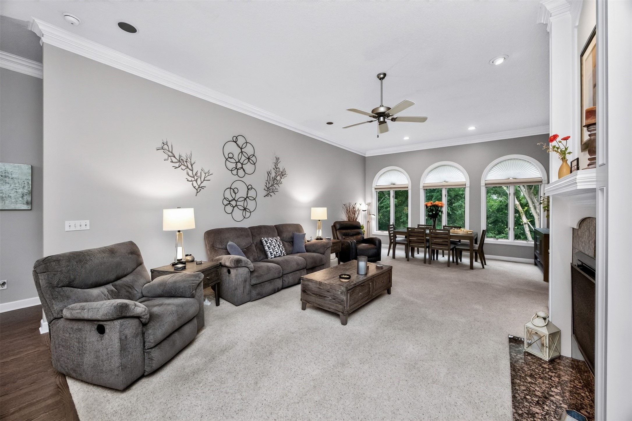 9812 Brookview Drive Property Photo 12