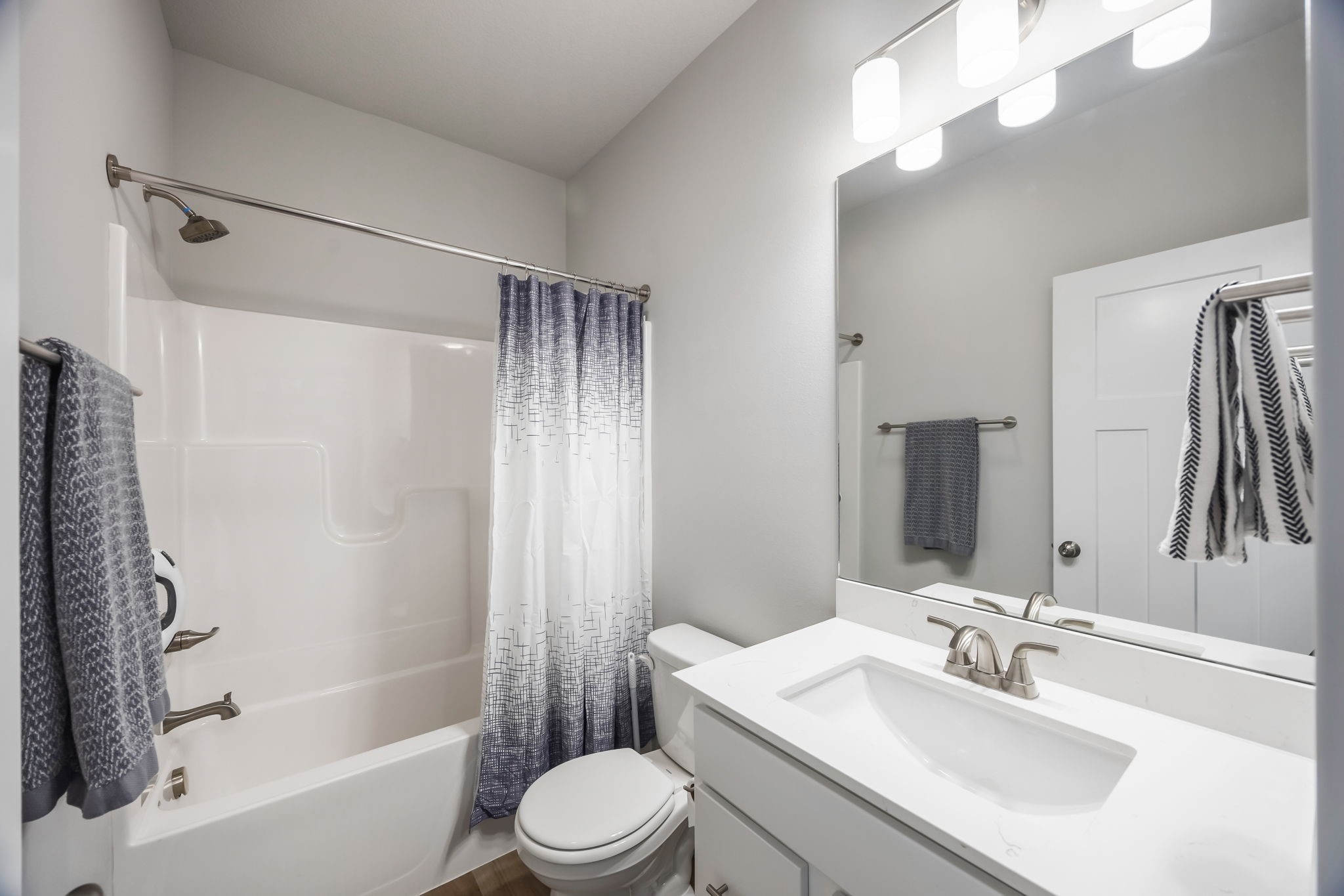 1706 Willow Court Property Photo 6