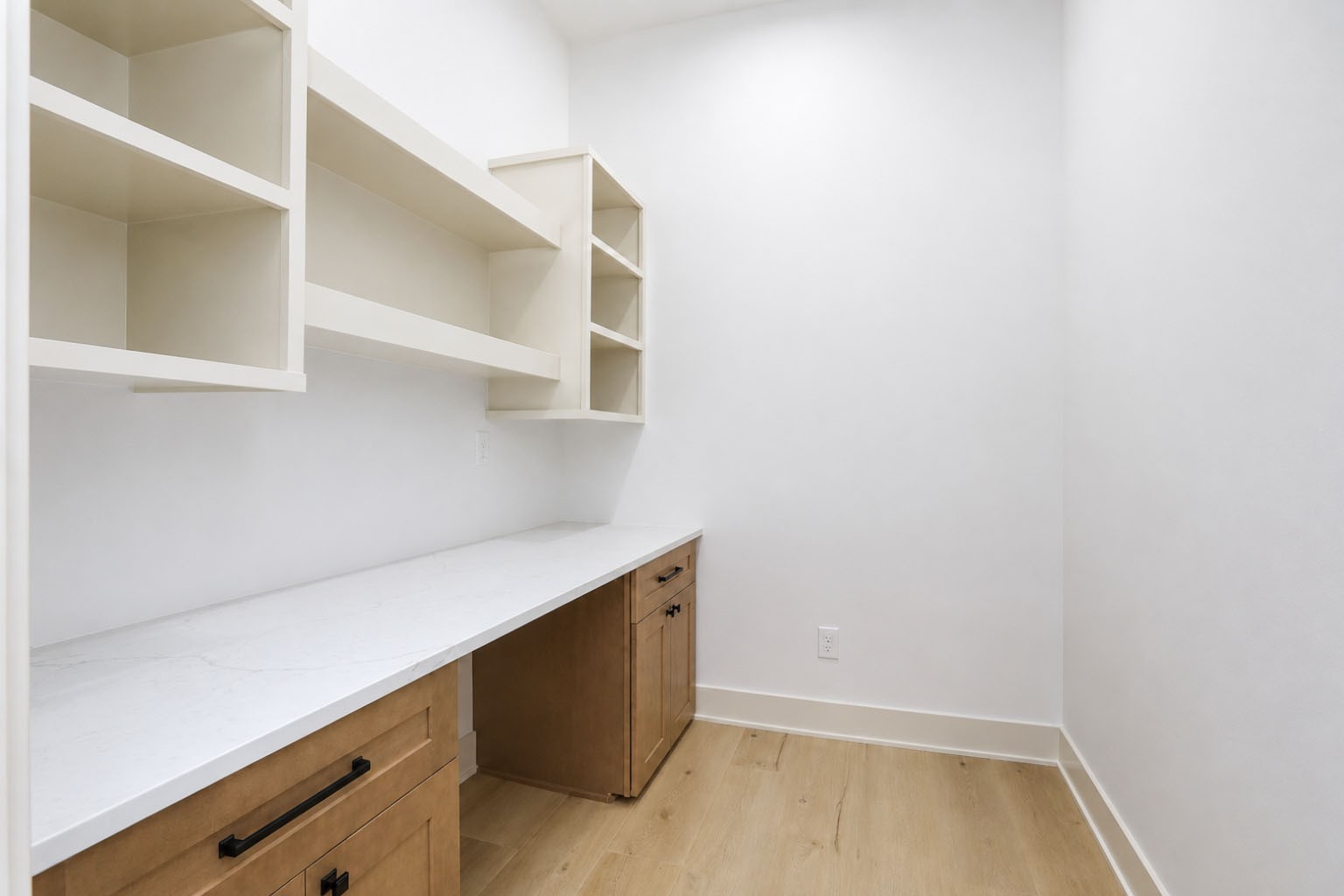 17303 Brookview Drive Property Photo 7