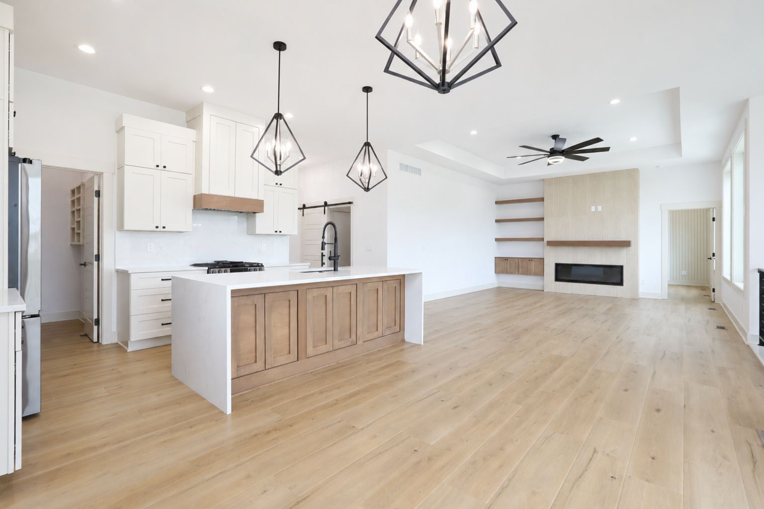 17303 Brookview Drive Property Photo 8