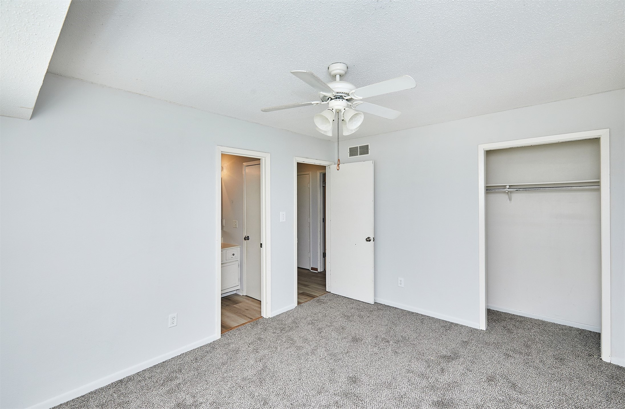 3219 Se 21st Street Property Photo 16