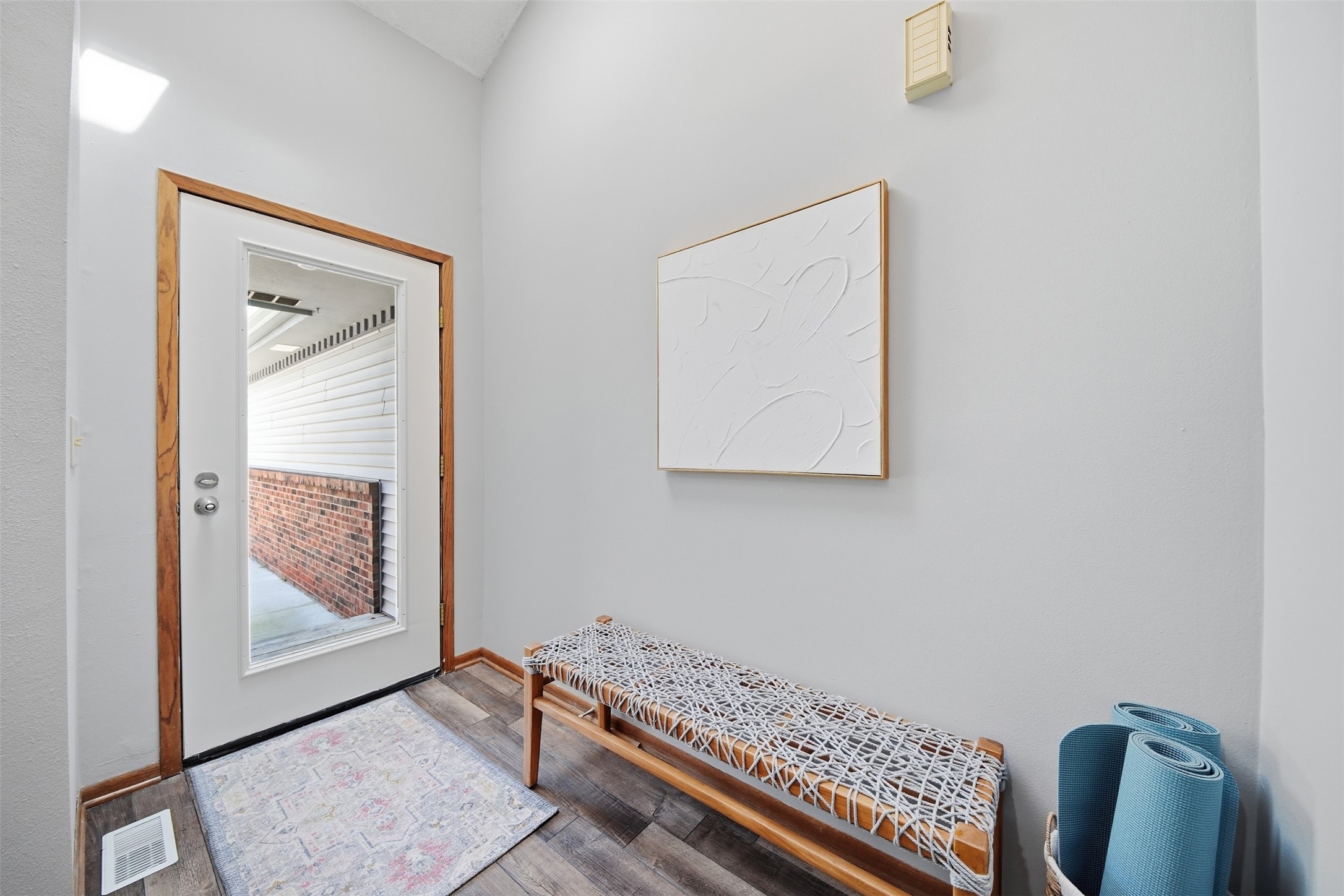 6846 Oakwood Drive Property Photo 3
