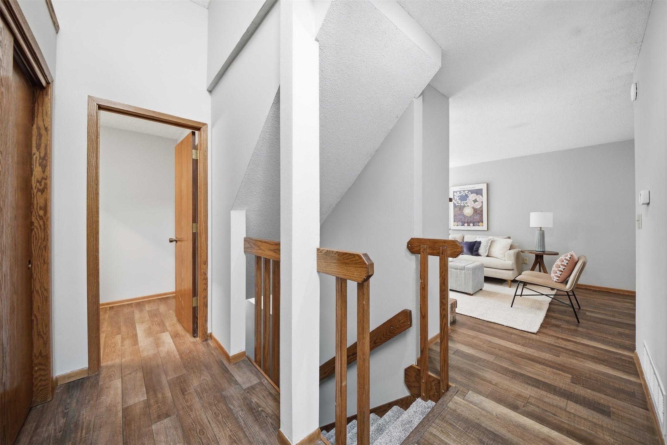 6846 Oakwood Drive Property Photo 4