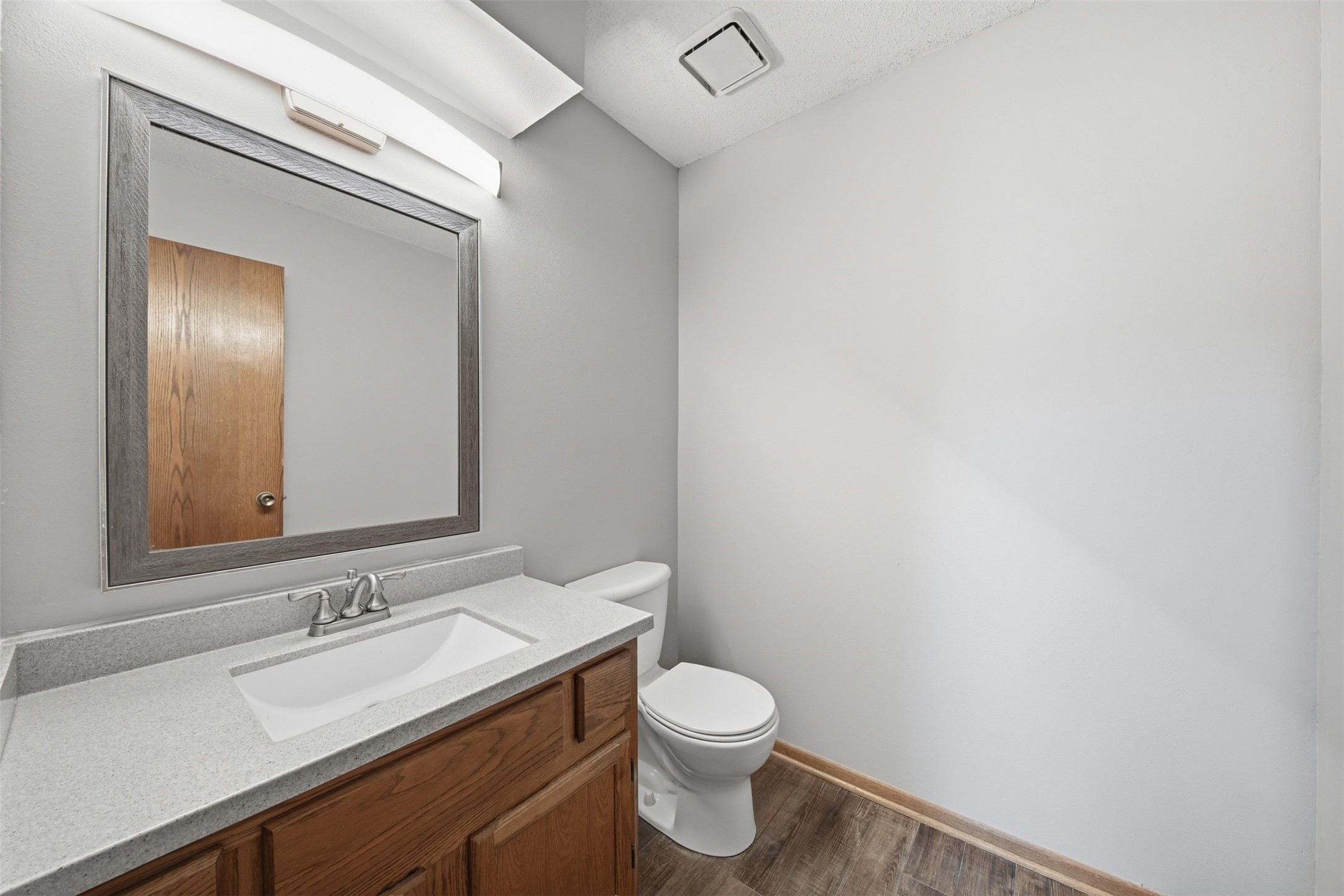 6846 Oakwood Drive Property Photo 8