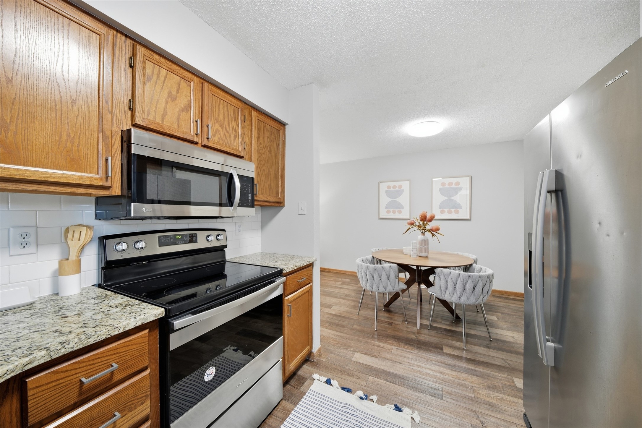6846 Oakwood Drive Property Photo 11
