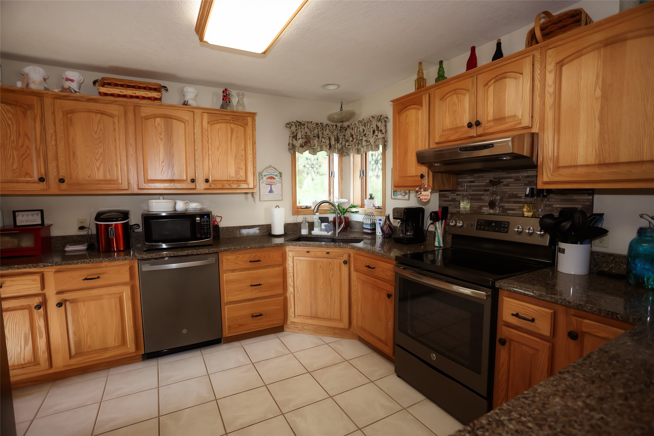 1269 Knap Place Property Photo 16
