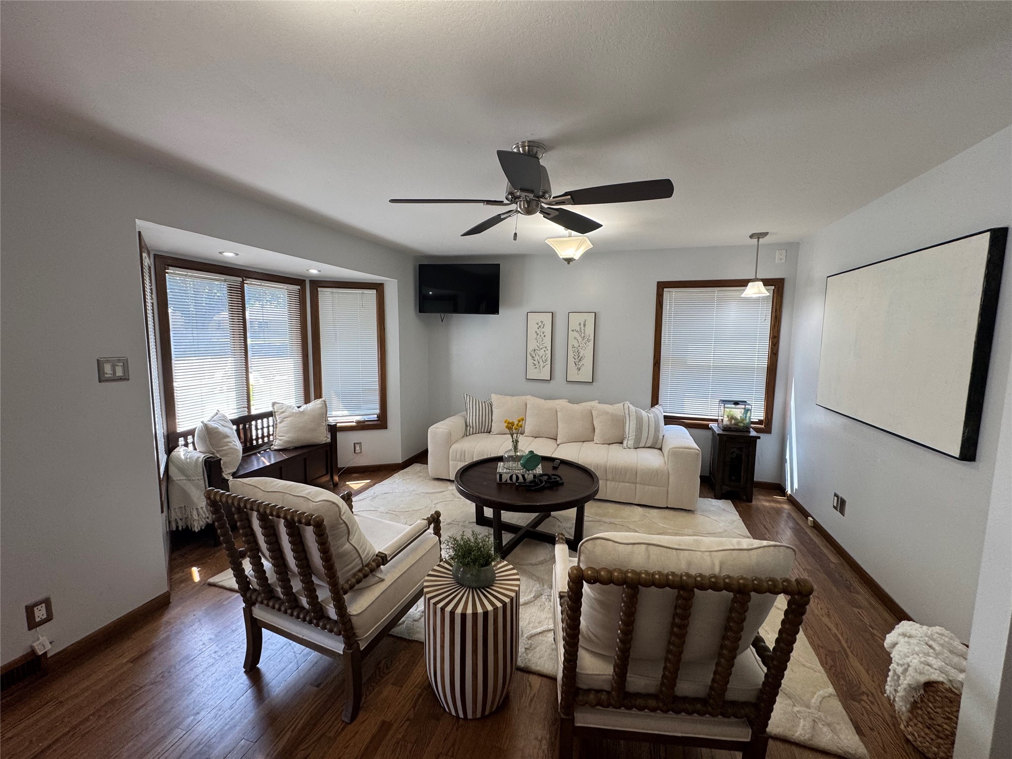 720 19th Street Property Photo 4