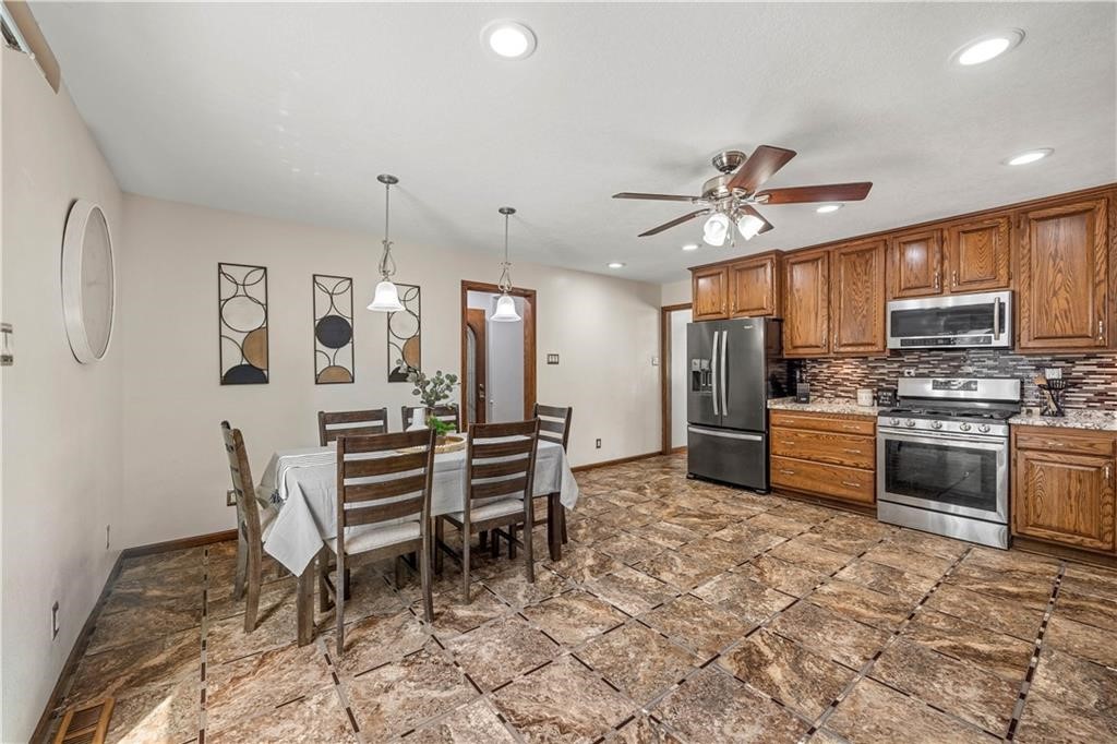 720 19th Street Property Photo 9