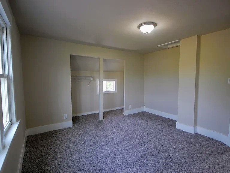 502 S 1st Street Property Photo 14