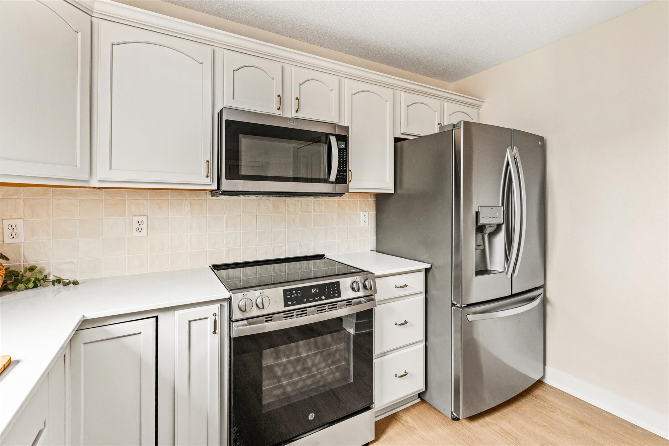 835 Spruce Street Property Photo 4
