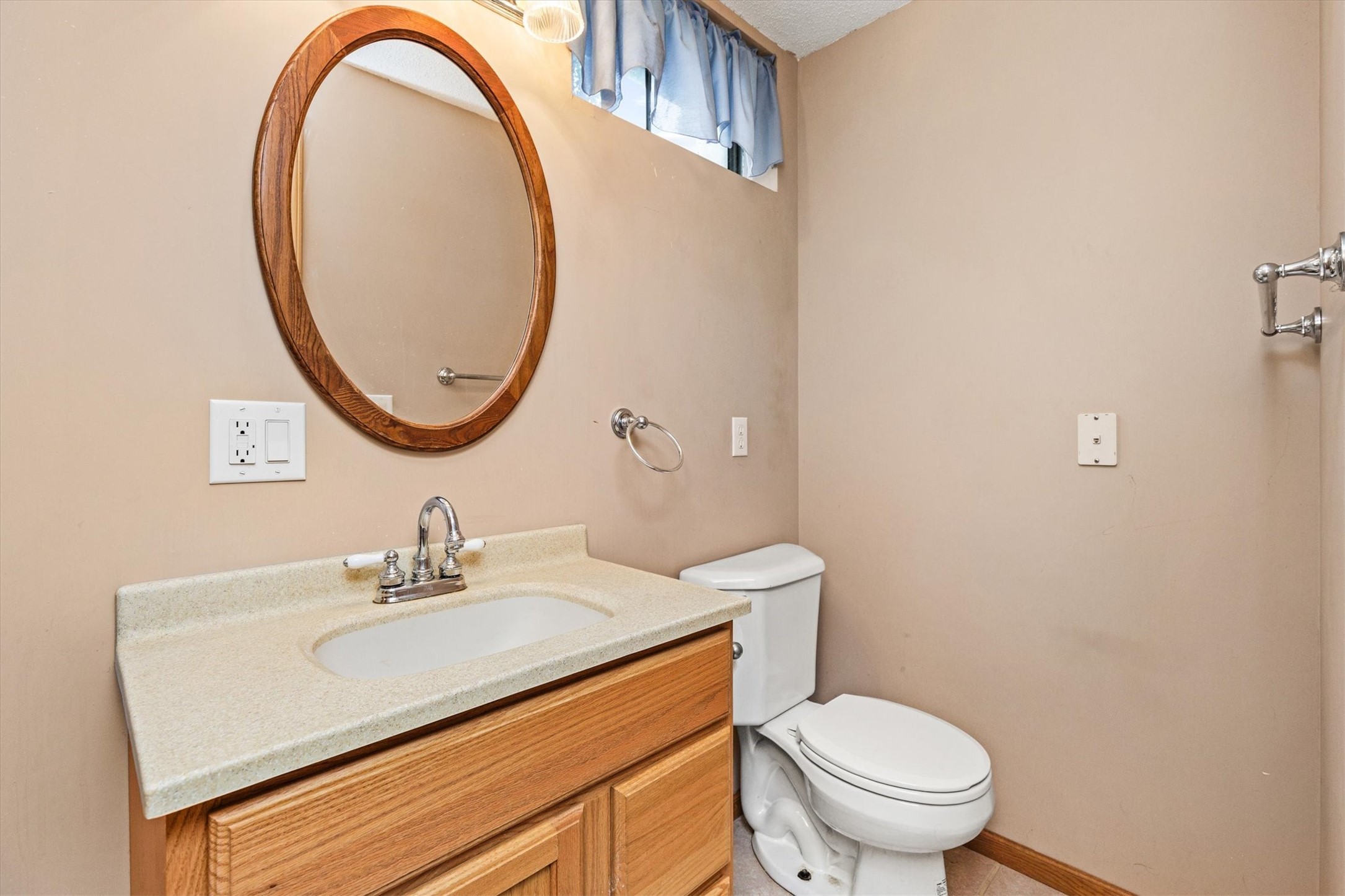 835 Spruce Street Property Photo 28
