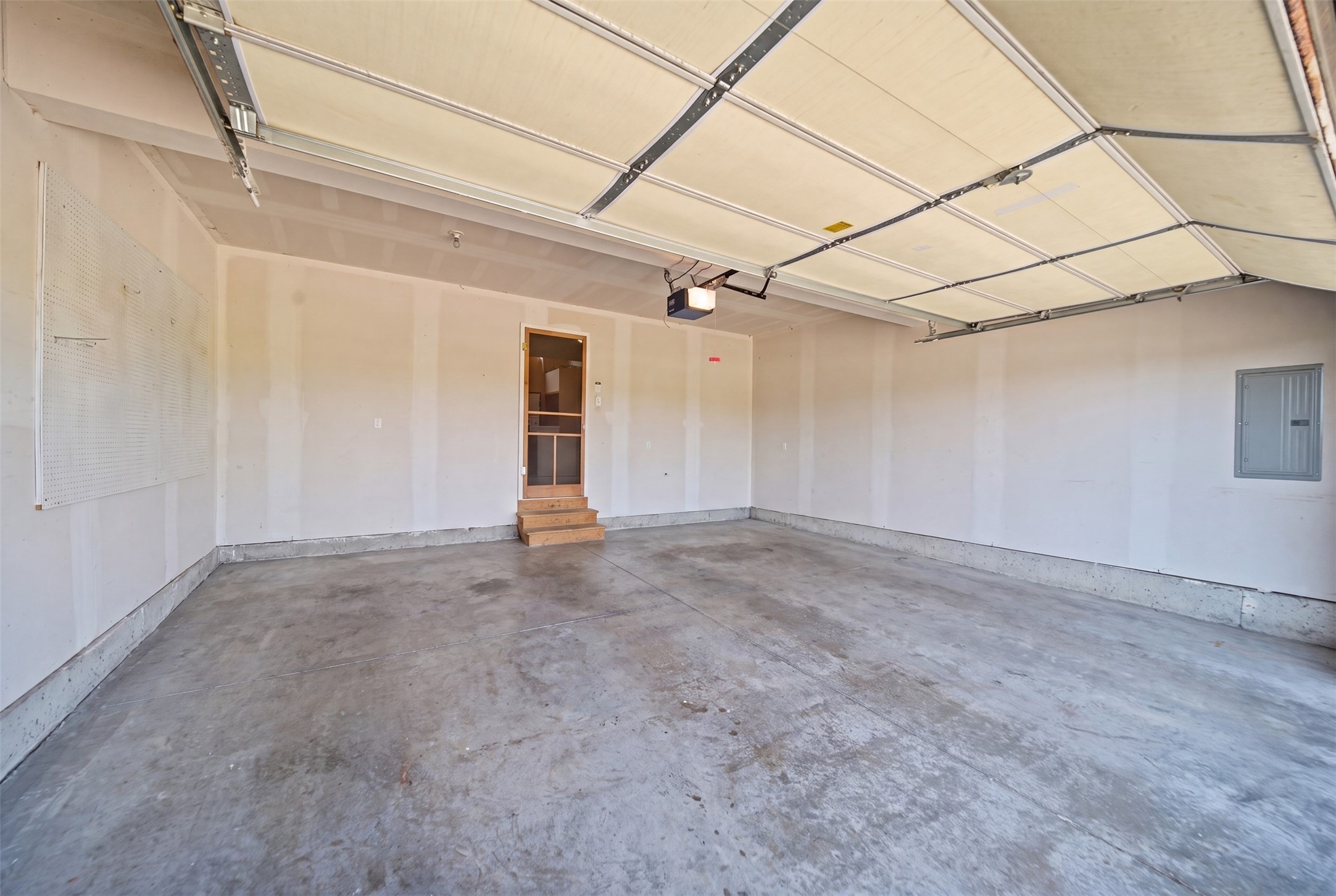 2713 Nw Heritage Avenue Property Photo 19