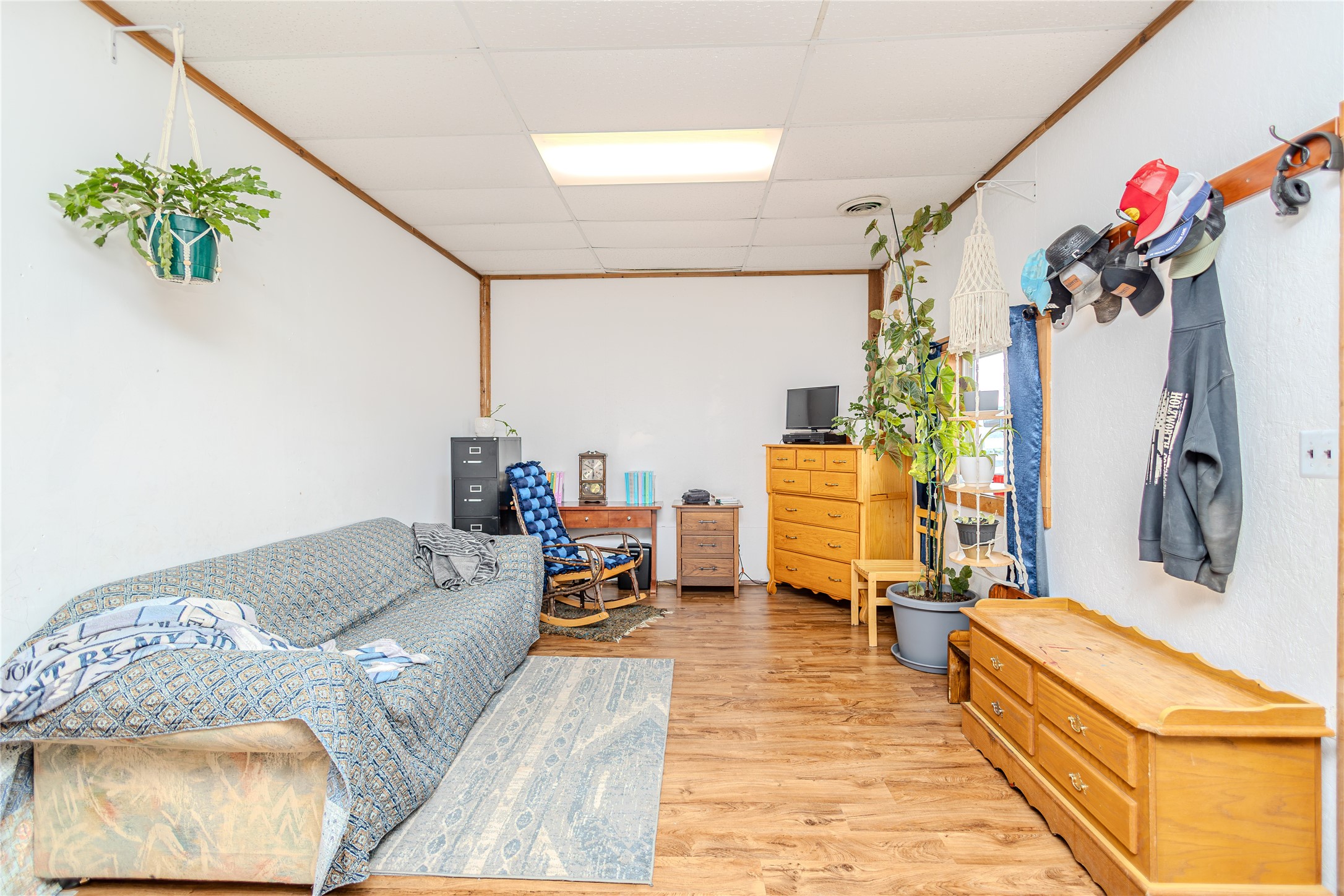 3254 White Pole Road Property Photo 9