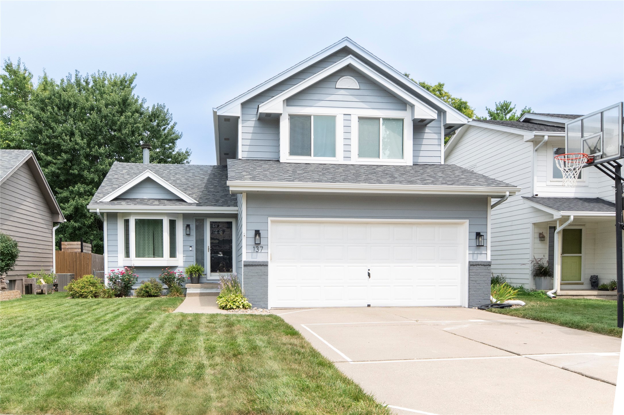 137 28th Court Property Photo 1