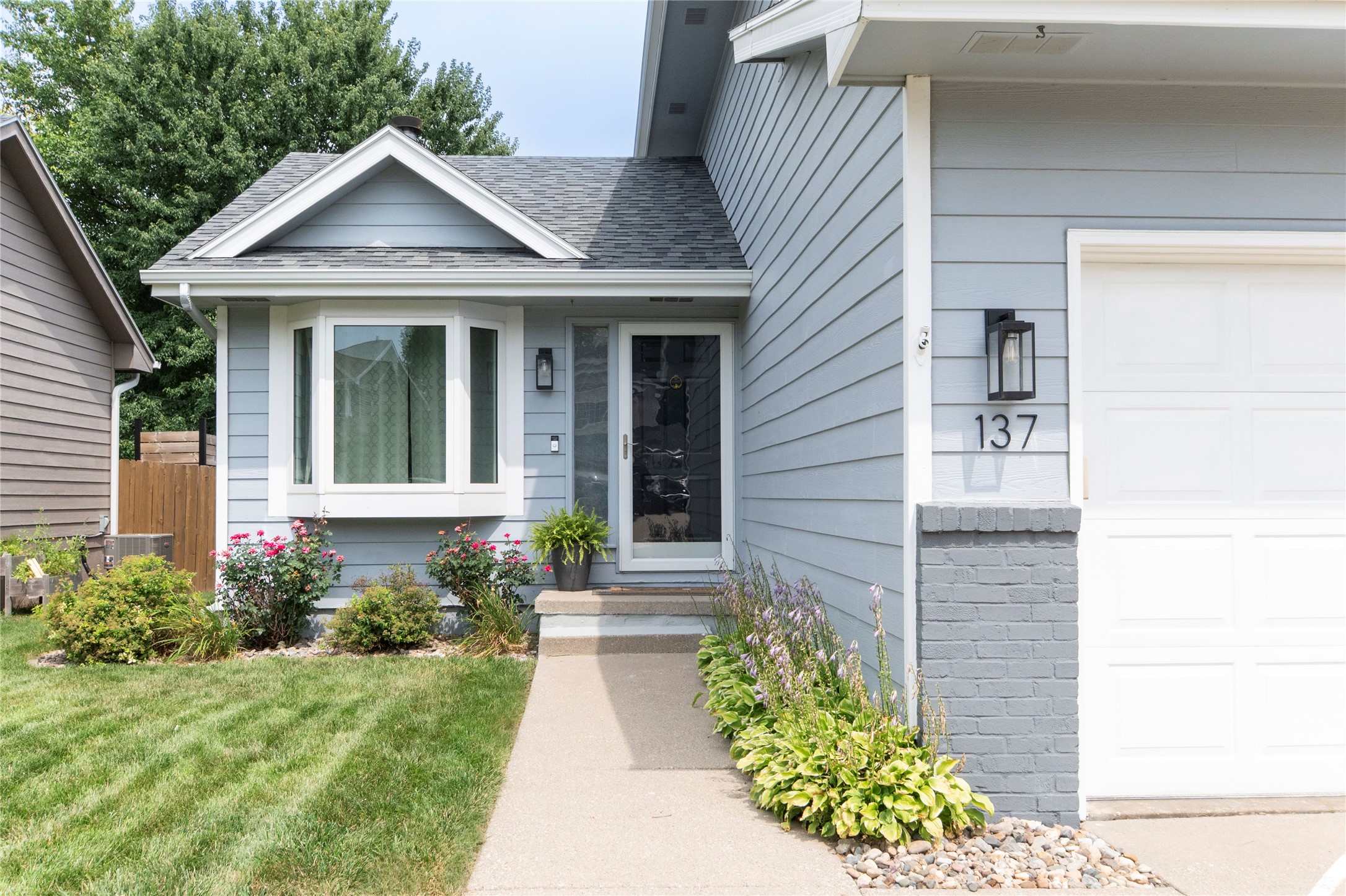 137 28th Court Property Photo 2