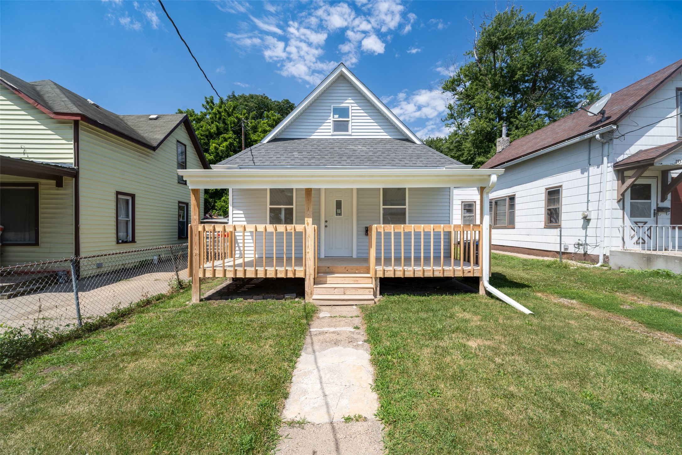 104 E 15th Street Property Photo 1