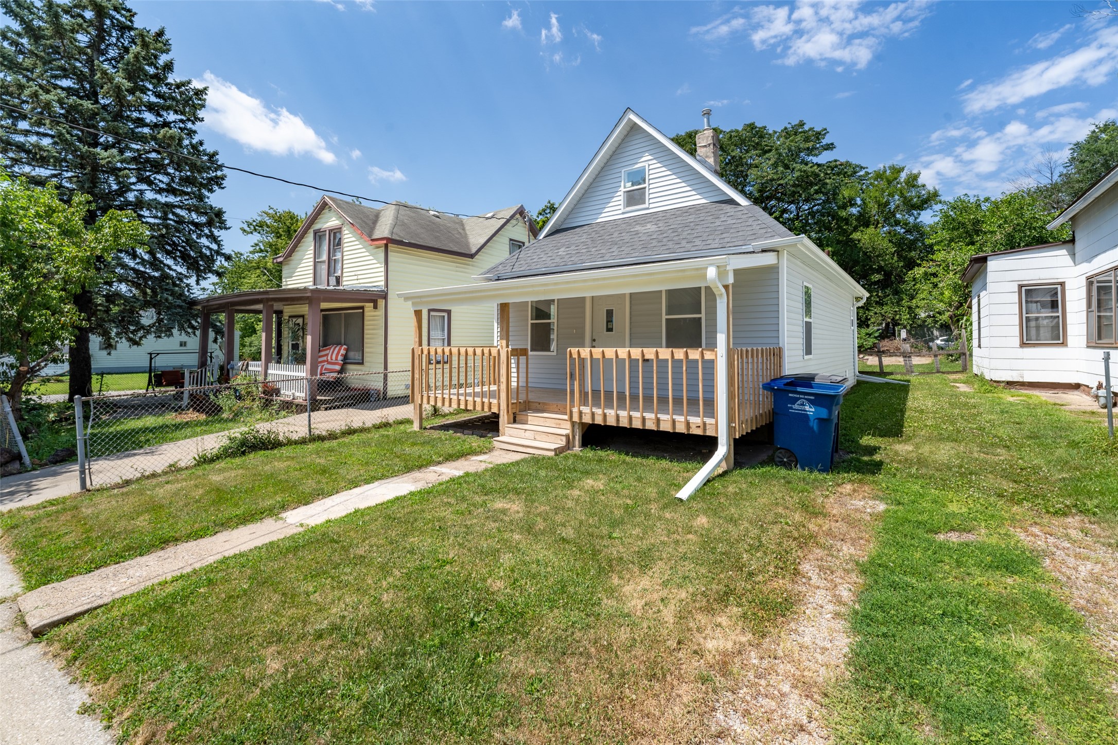 104 E 15th Street Property Photo 2