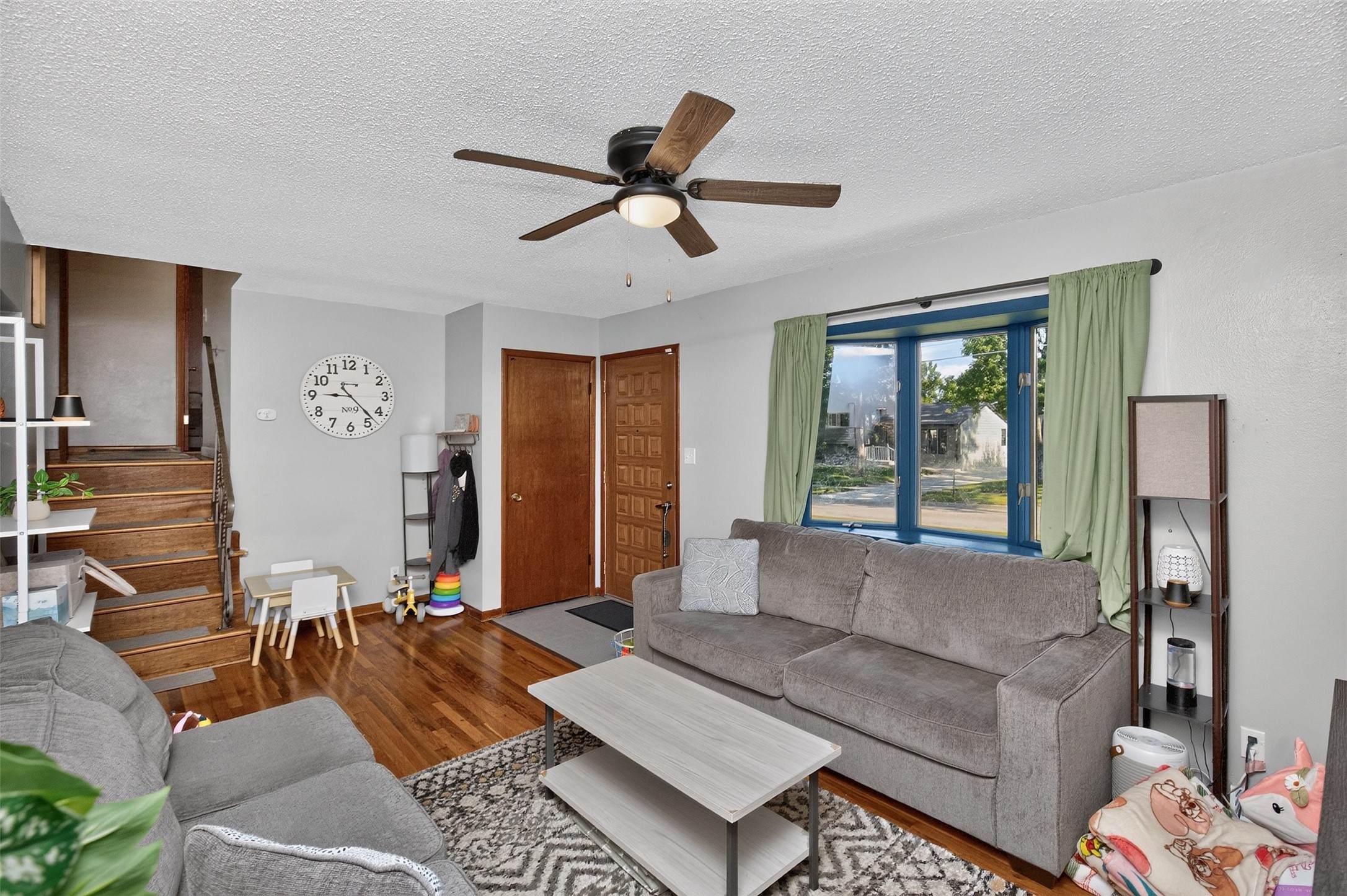 4133 E Madison Avenue Property Photo 7