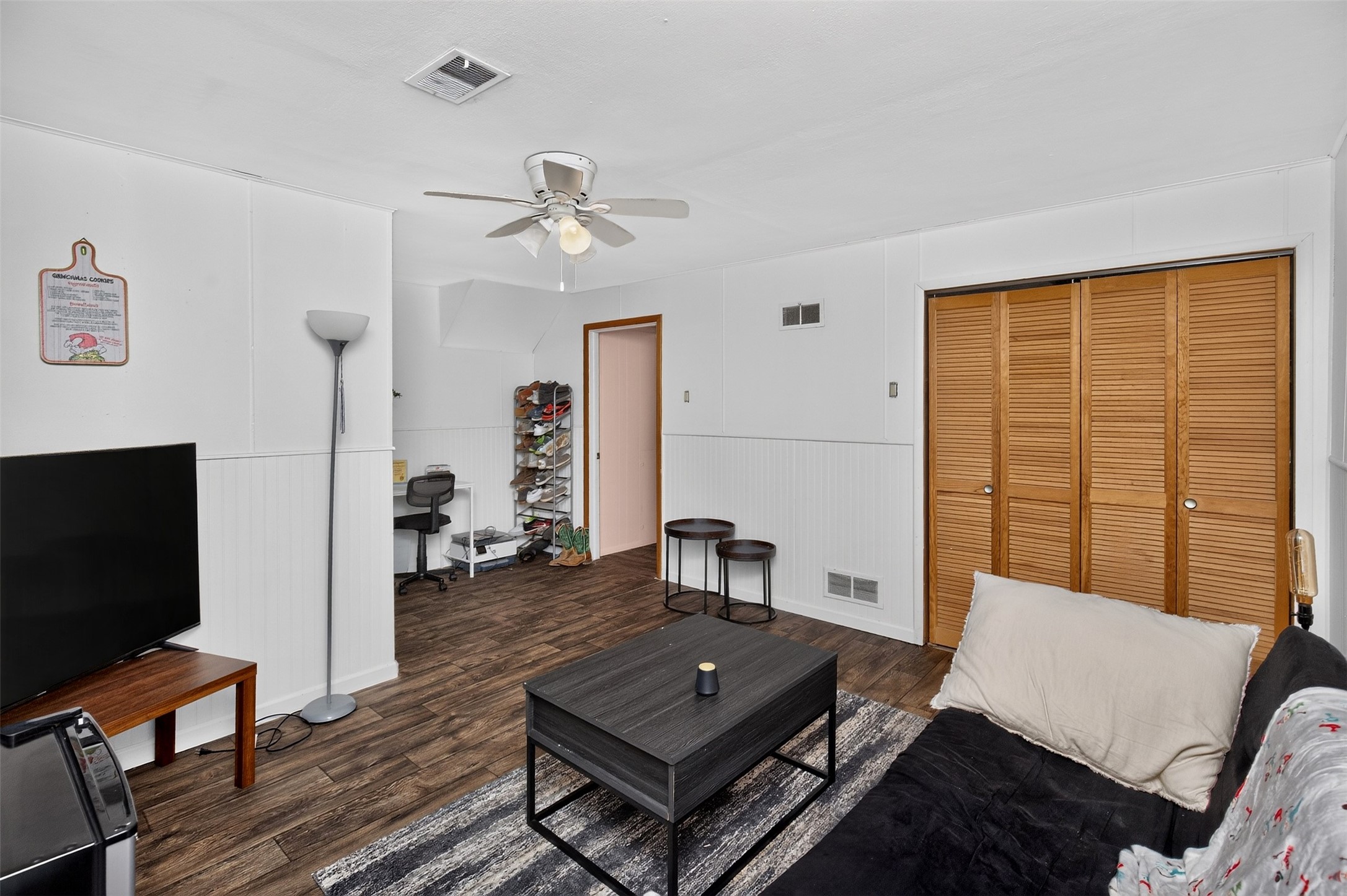4133 E Madison Avenue Property Photo 10