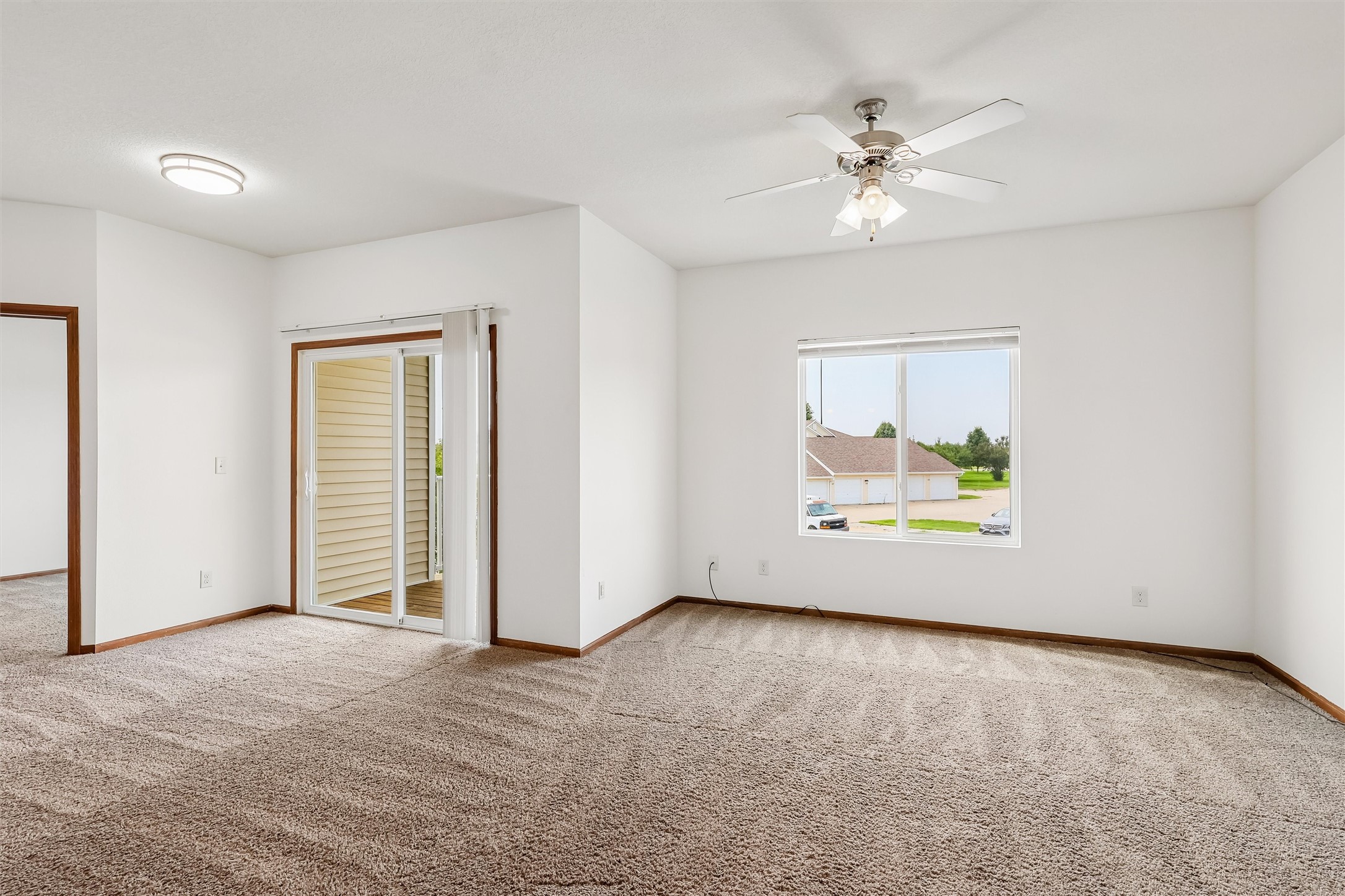 1825 Sw White Birch Circle 3 Property Photo 2