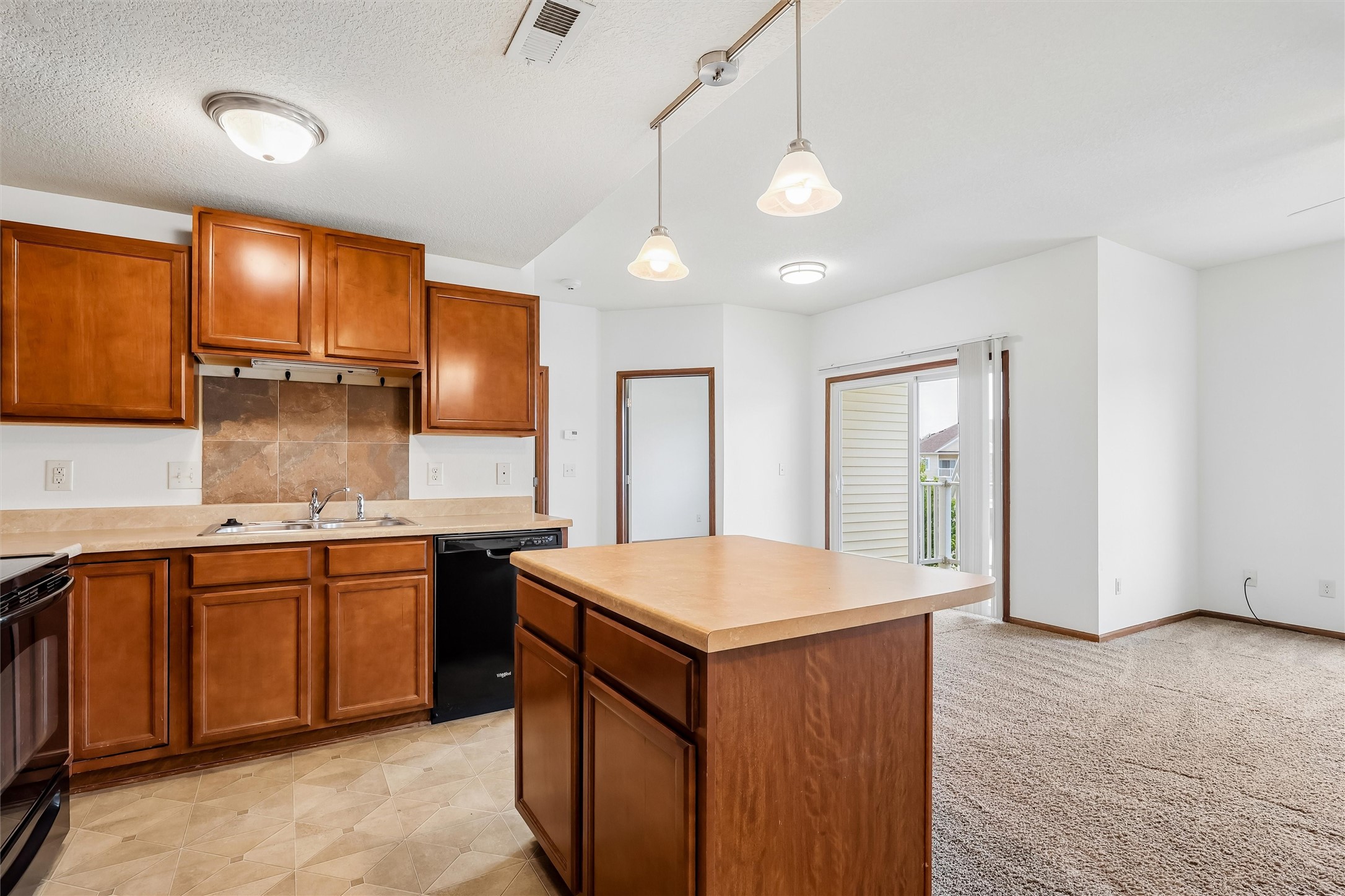 1825 Sw White Birch Circle 3 Property Photo 6
