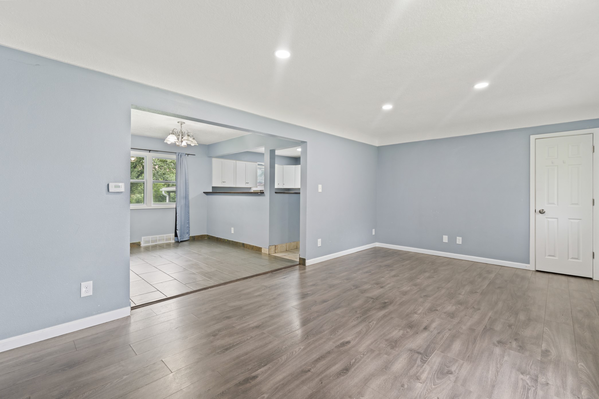 616 Creston Avenue Property Photo 5