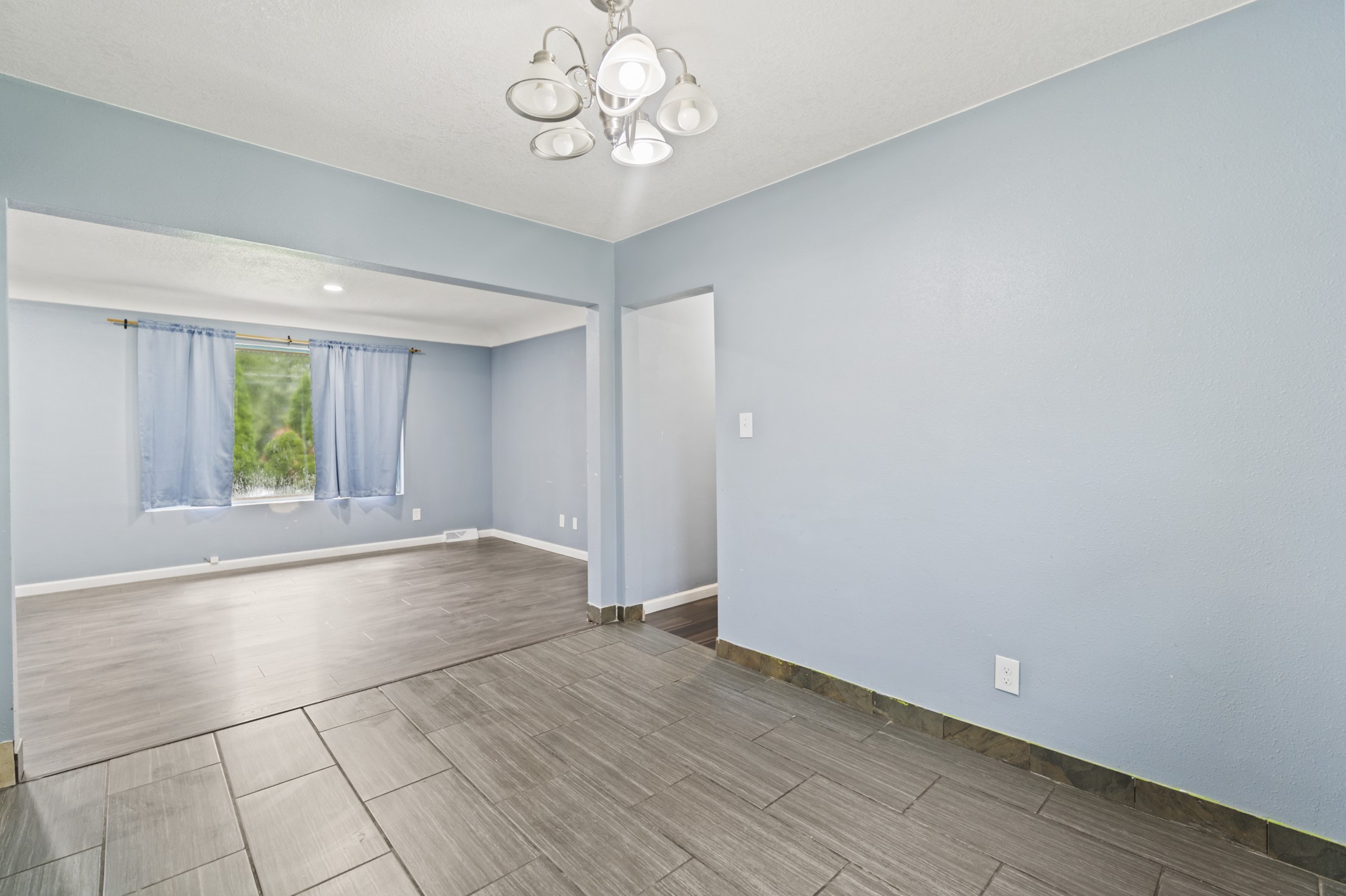 616 Creston Avenue Property Photo 9