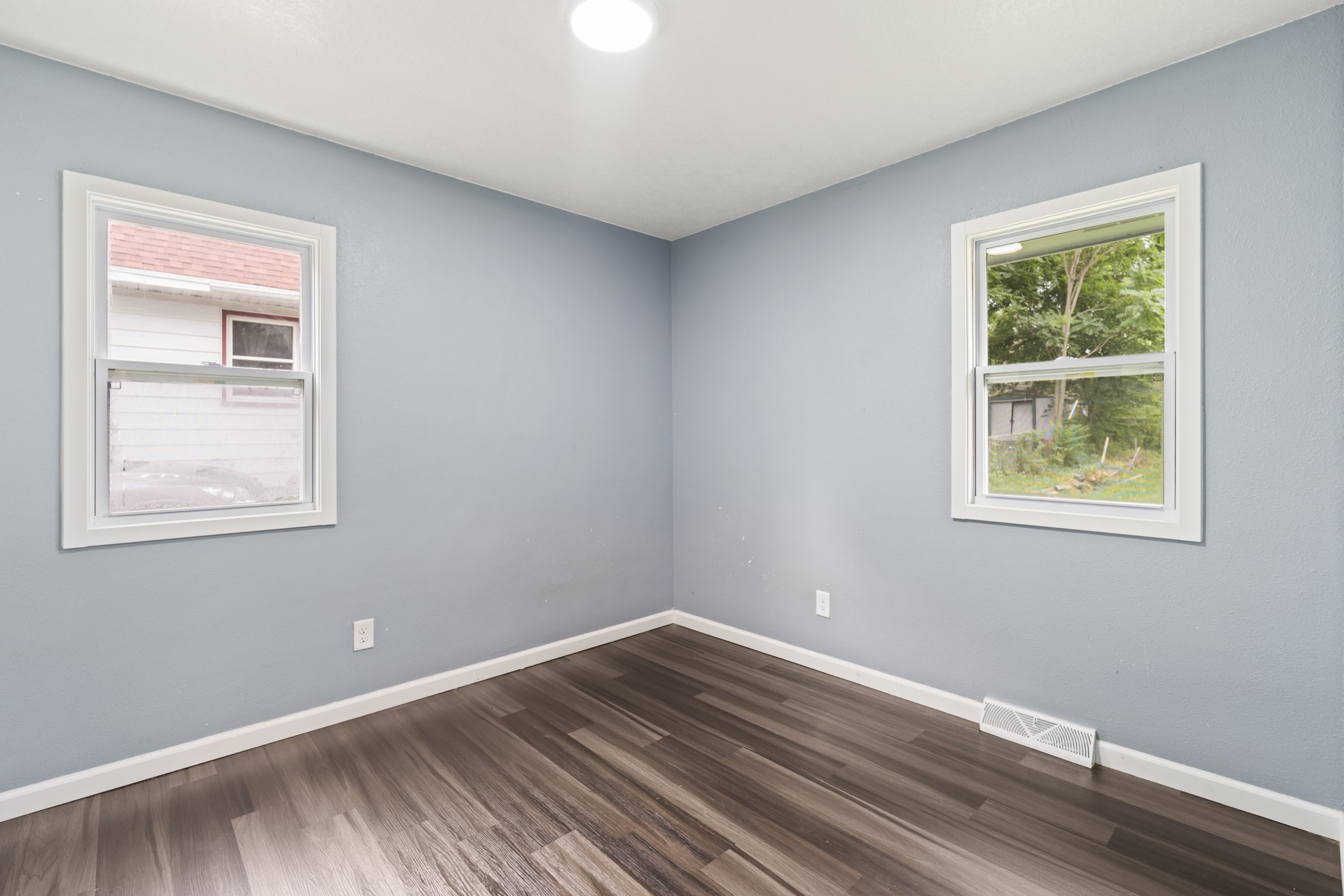 616 Creston Avenue Property Photo 15