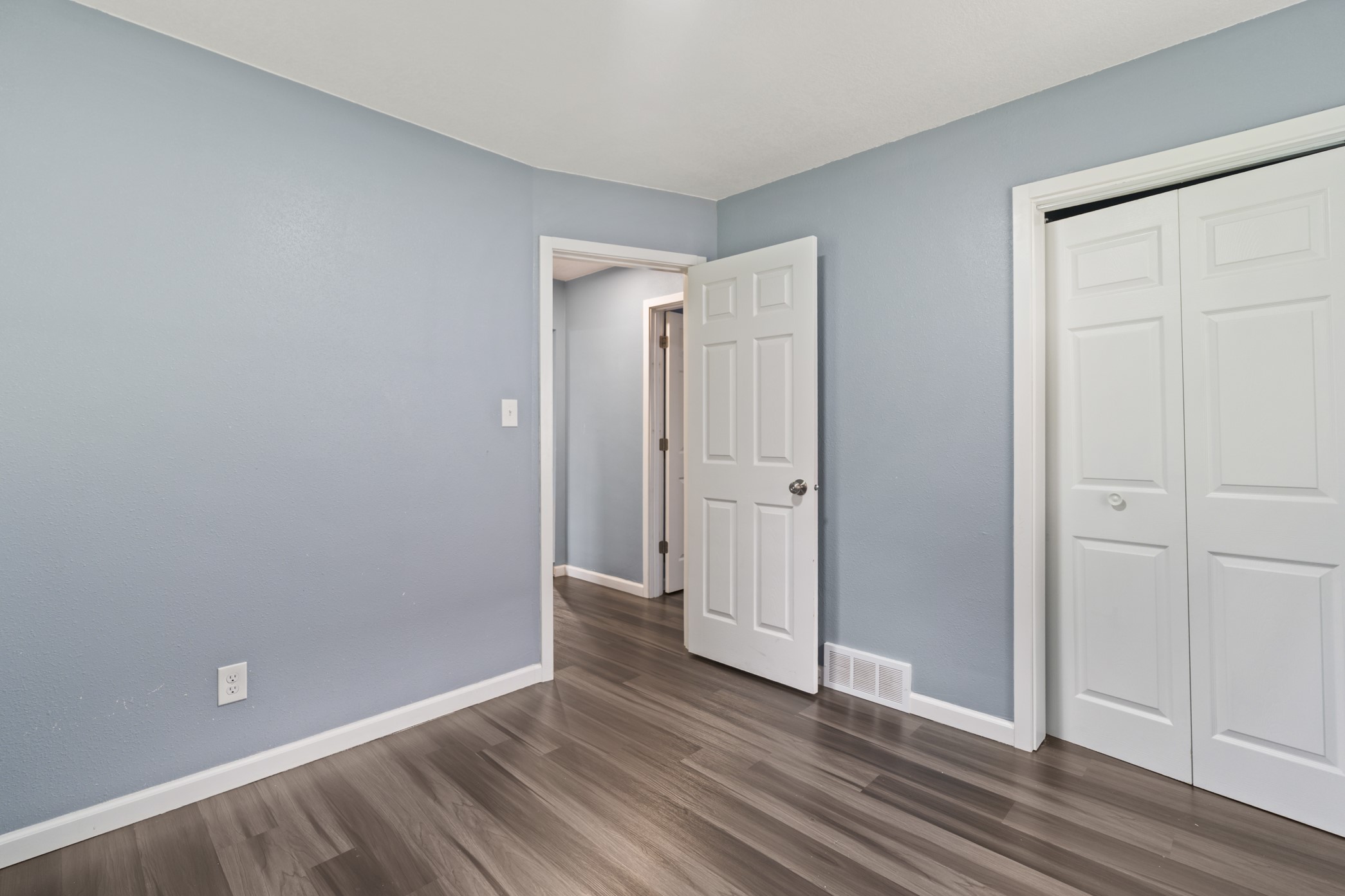 616 Creston Avenue Property Photo 16
