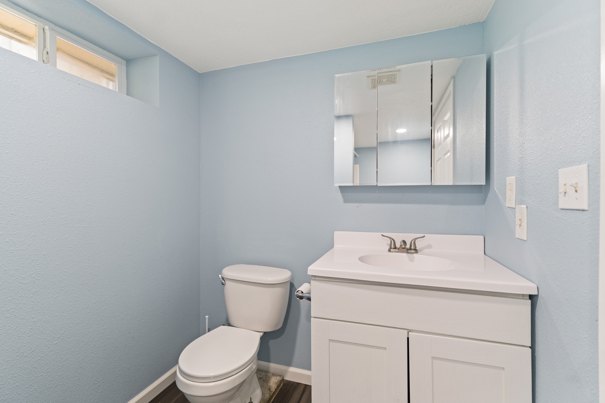 616 Creston Avenue Property Photo 23