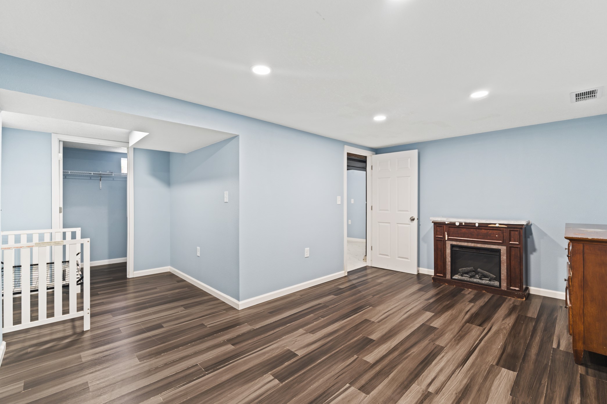 616 Creston Avenue Property Photo 28