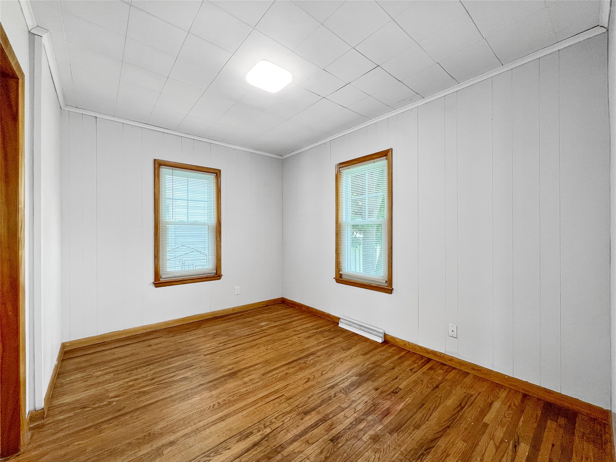 1220 Lincoln Way Property Photo 11