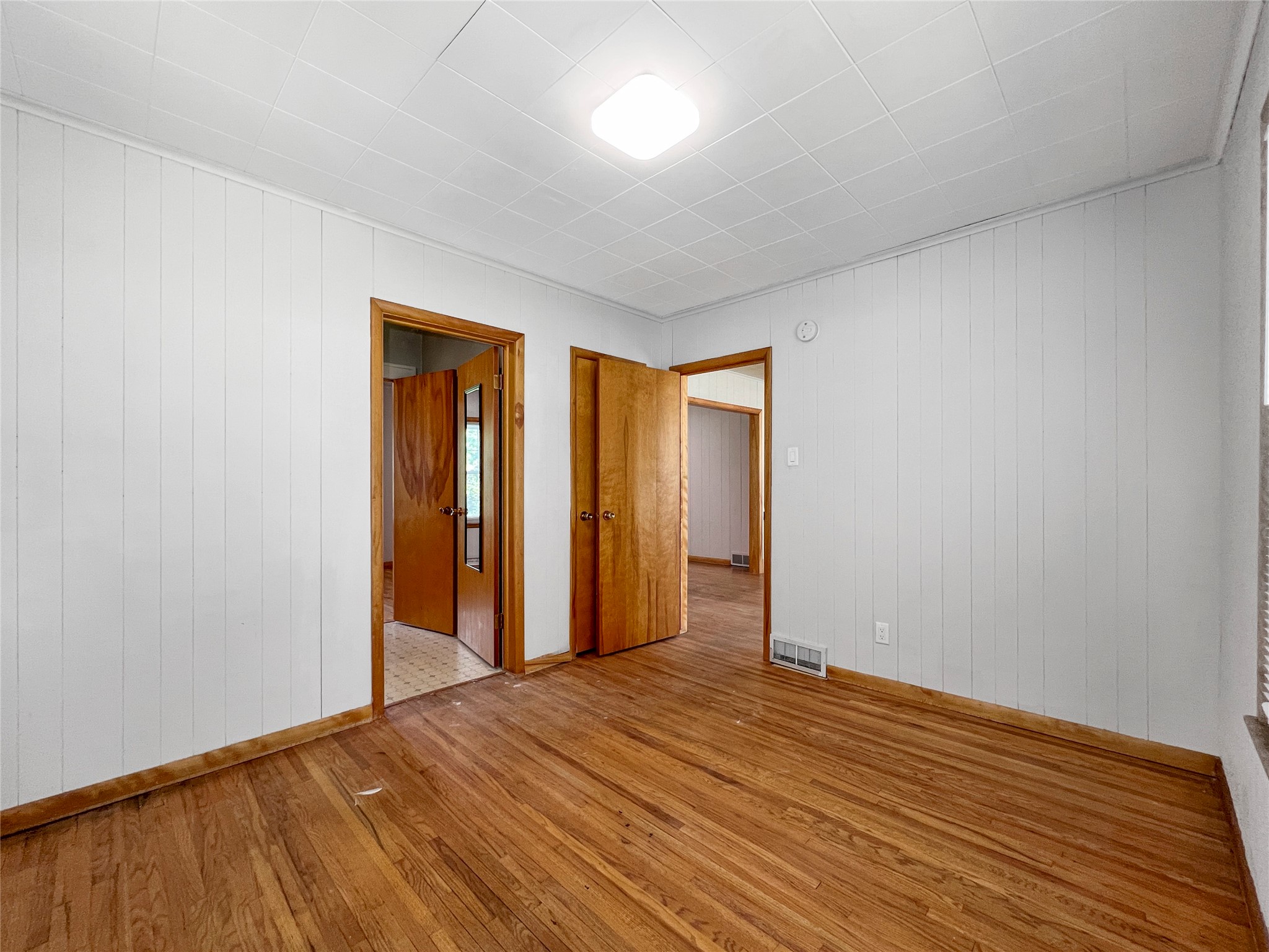 1220 Lincoln Way Property Photo 12