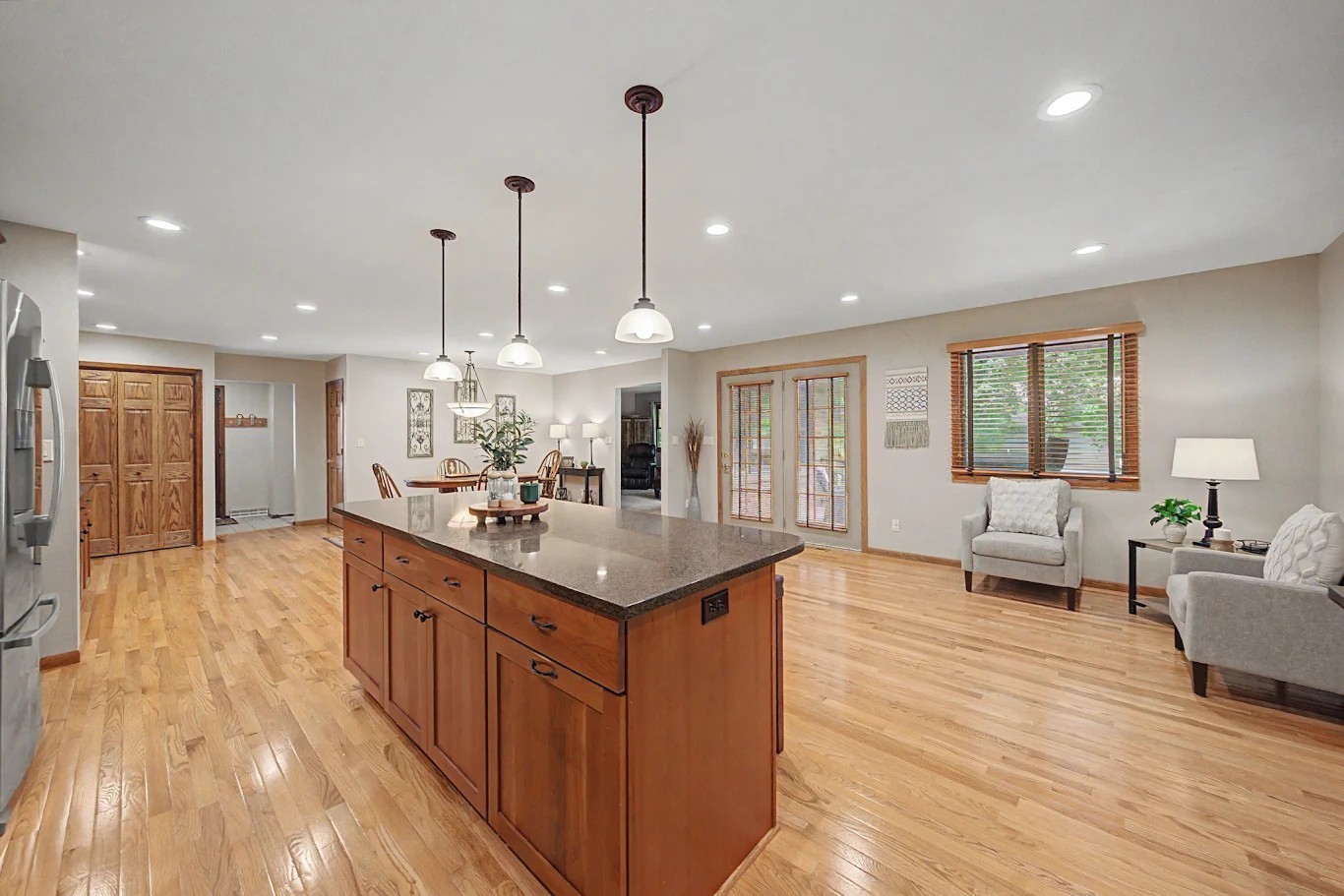 2349 Lake View Drive Property Photo 8