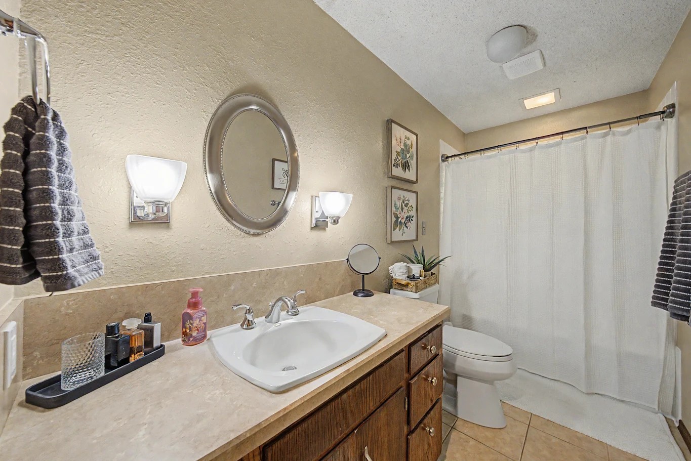 2349 Lake View Drive Property Photo 12