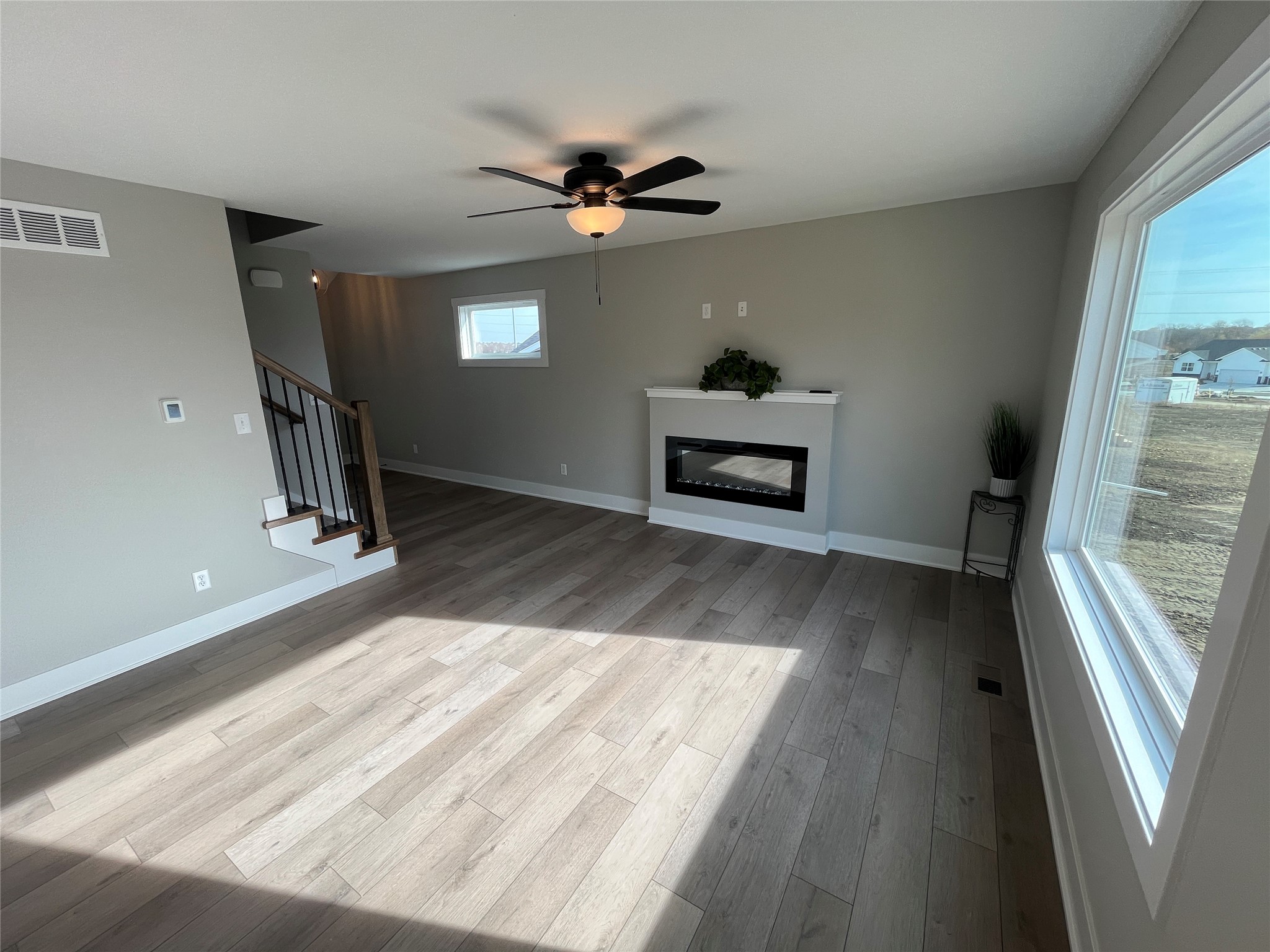 607 W Wright Road Property Photo 6