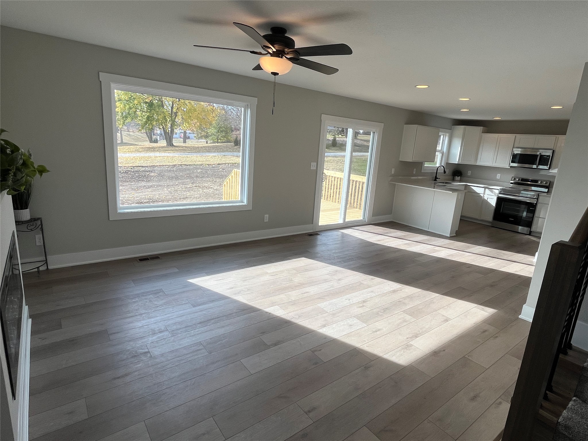 607 W Wright Road Property Photo 10
