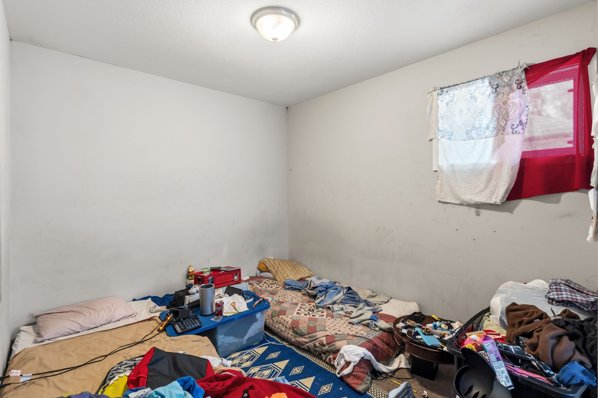 2121 E 25th Street Property Photo 4