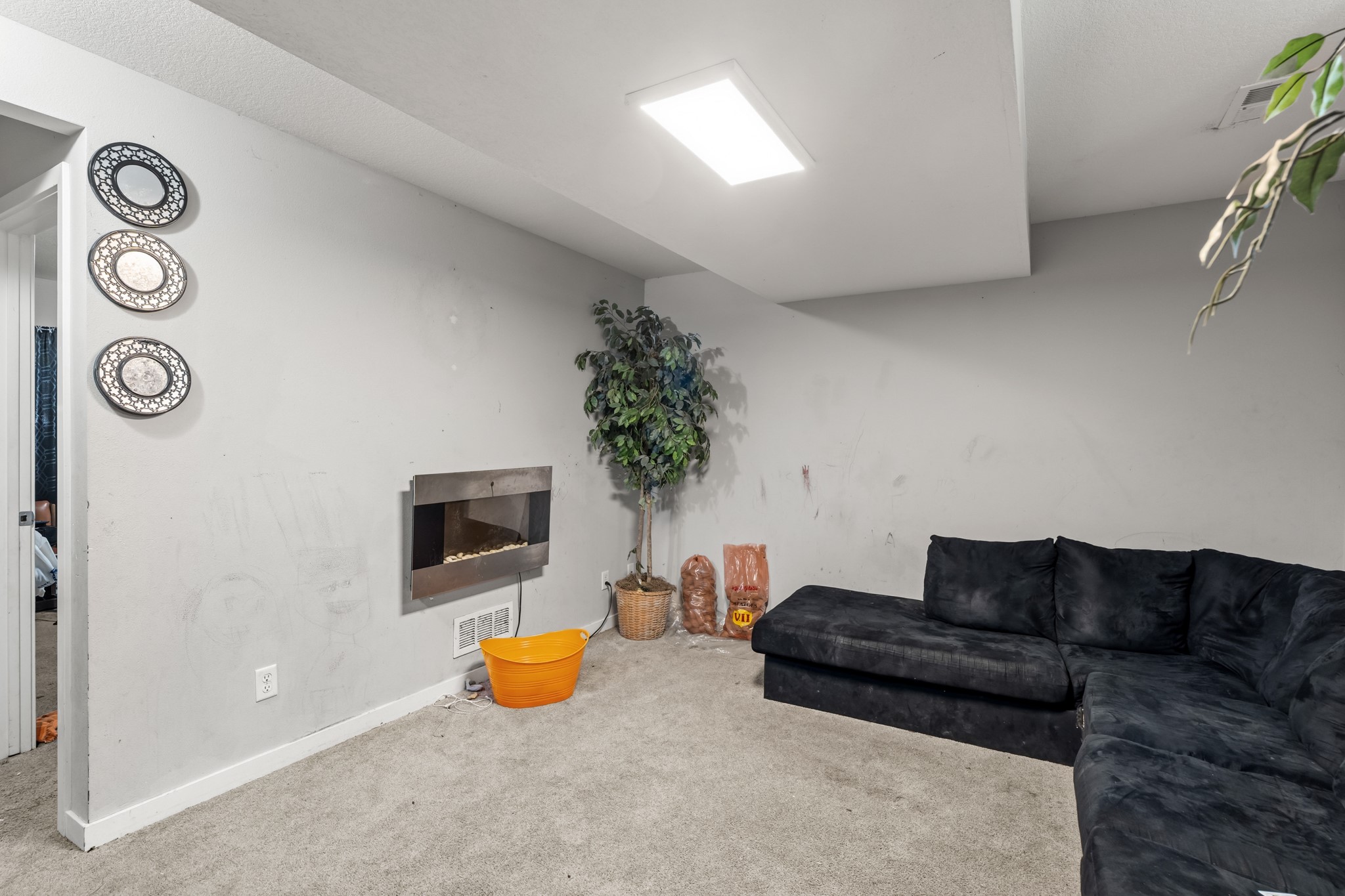 2121 E 25th Street Property Photo 16