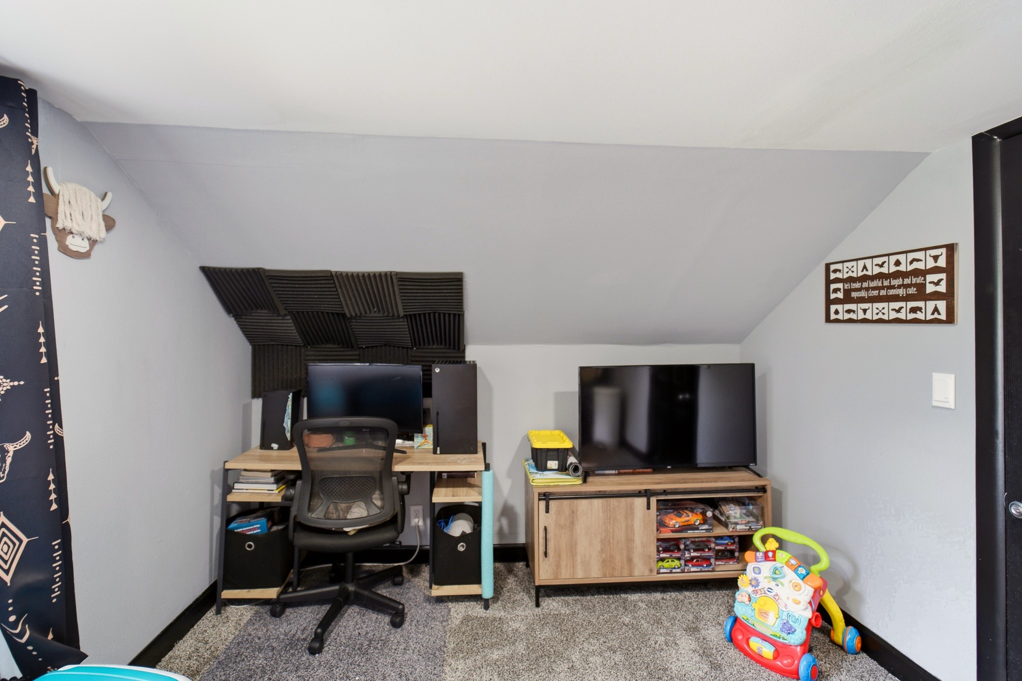 402 W Mamie Eisenhower Avenue Property Photo 13