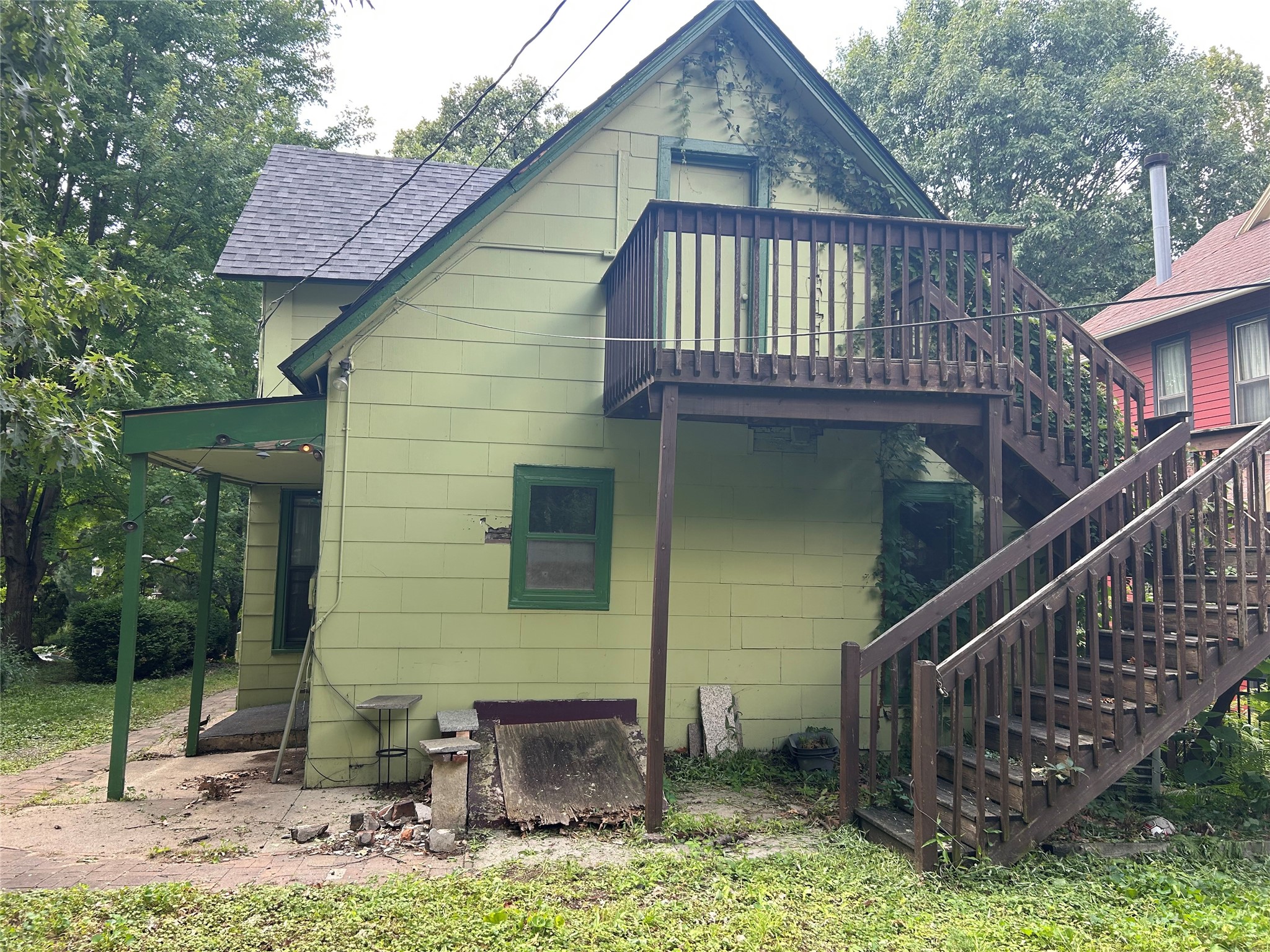 735 20th Street Property Photo 4